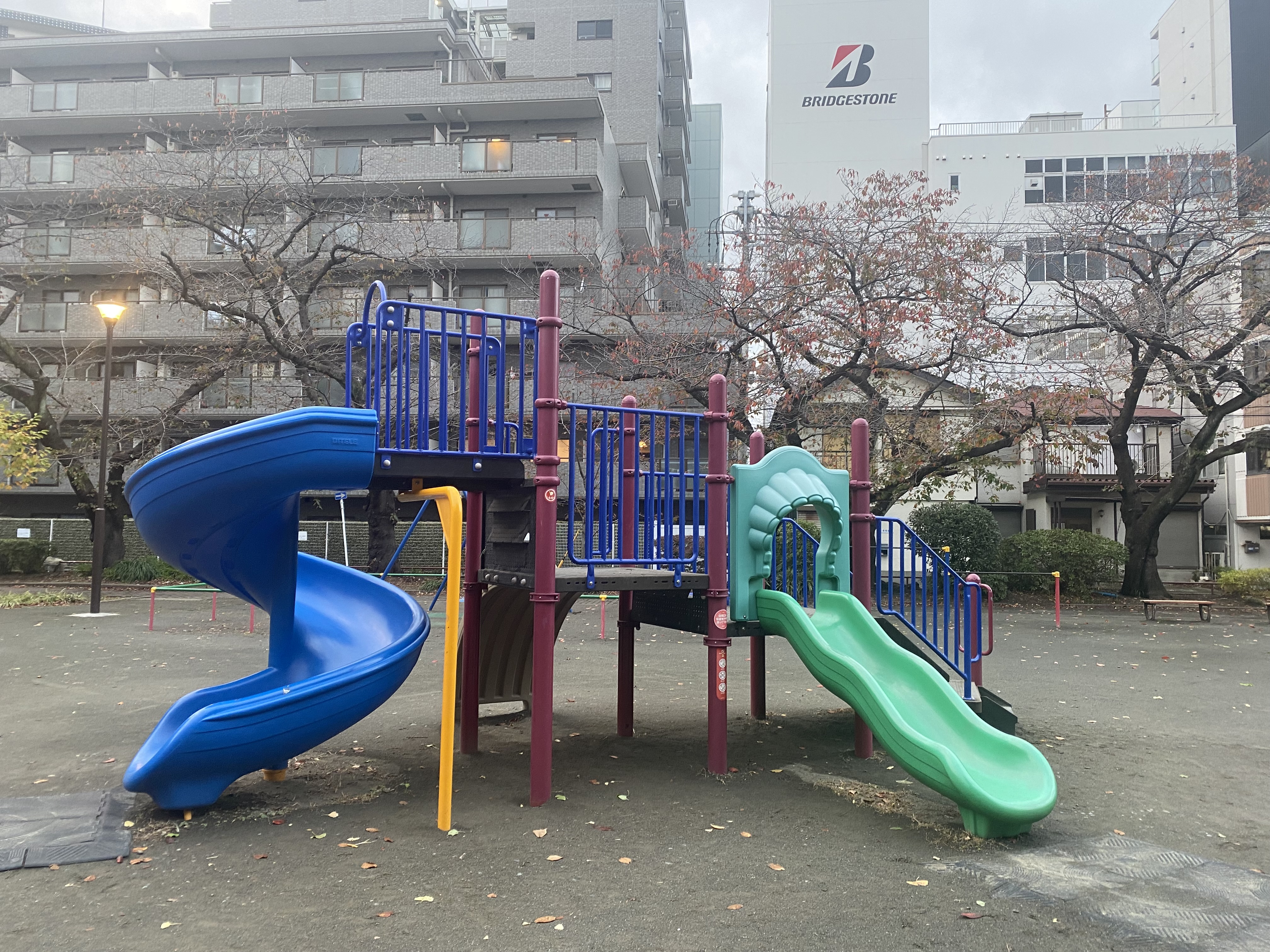 浜松町の公園おすすめ最新事情！ランチや子連れの穴場を徹底比較