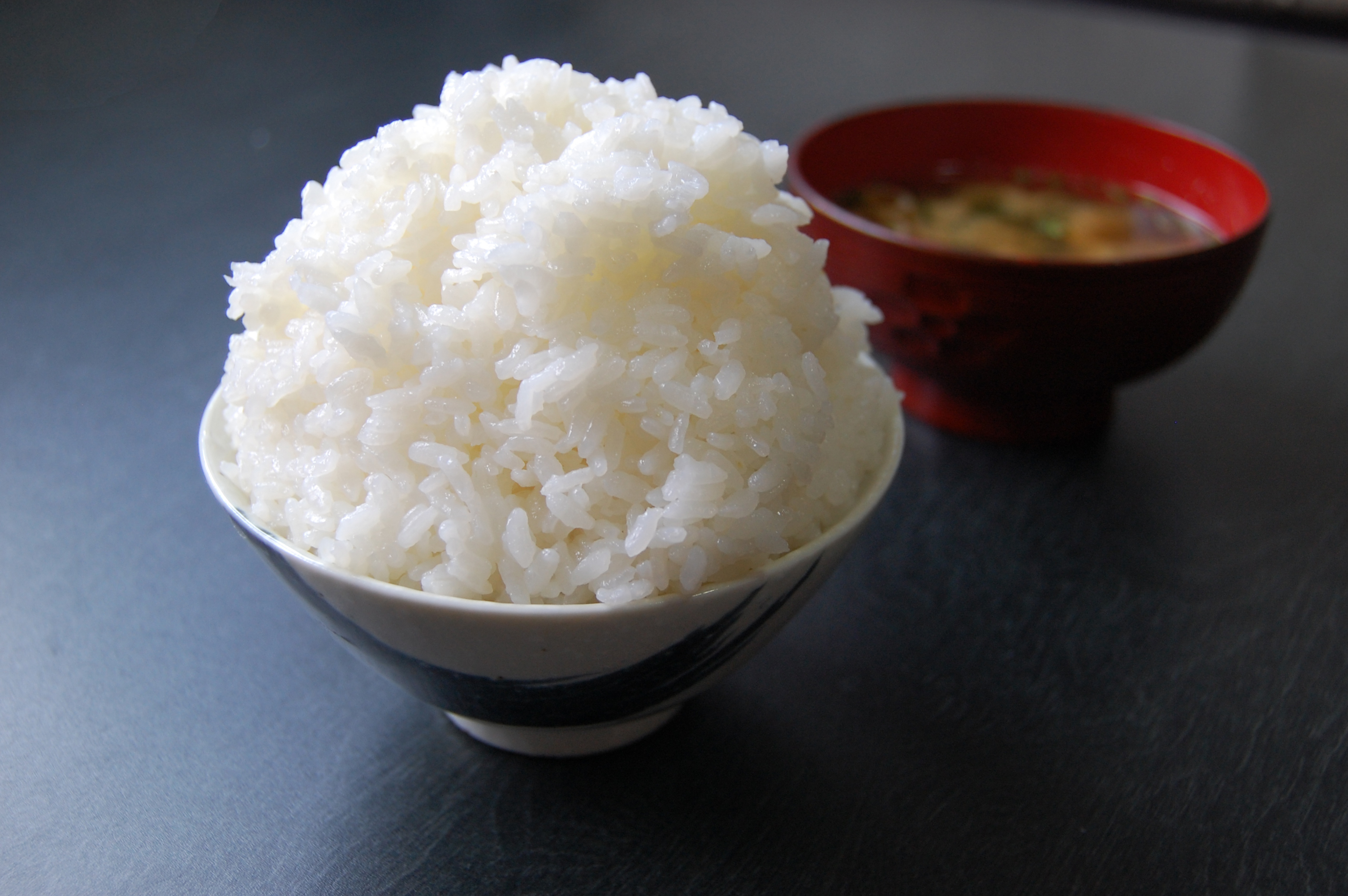桃屋「ごはんですよ！」半世紀愛される真実と江戸むらさきとの違い