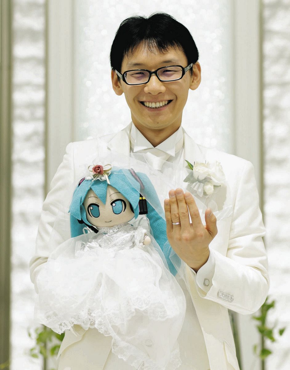 初音ミクと結婚した近藤顕彦氏の現在｜挙式から8年目の真実と生活