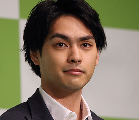 彫りの深さにハマる！濃い顔俳優の圧倒的存在感と愛される理由