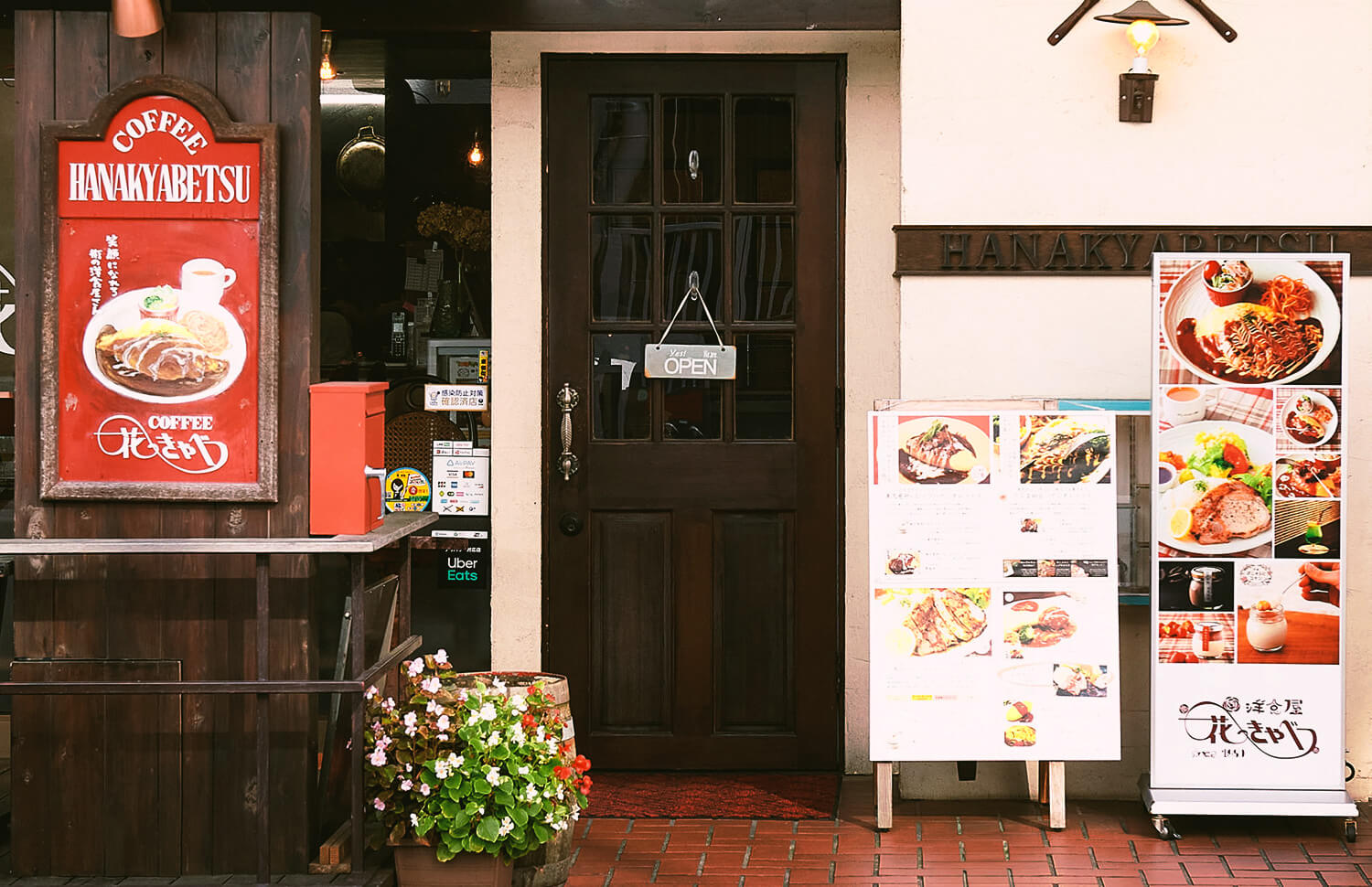 洋食屋花きゃべつ人気の秘密と最新情報｜名物オムライスの評判と混雑攻略