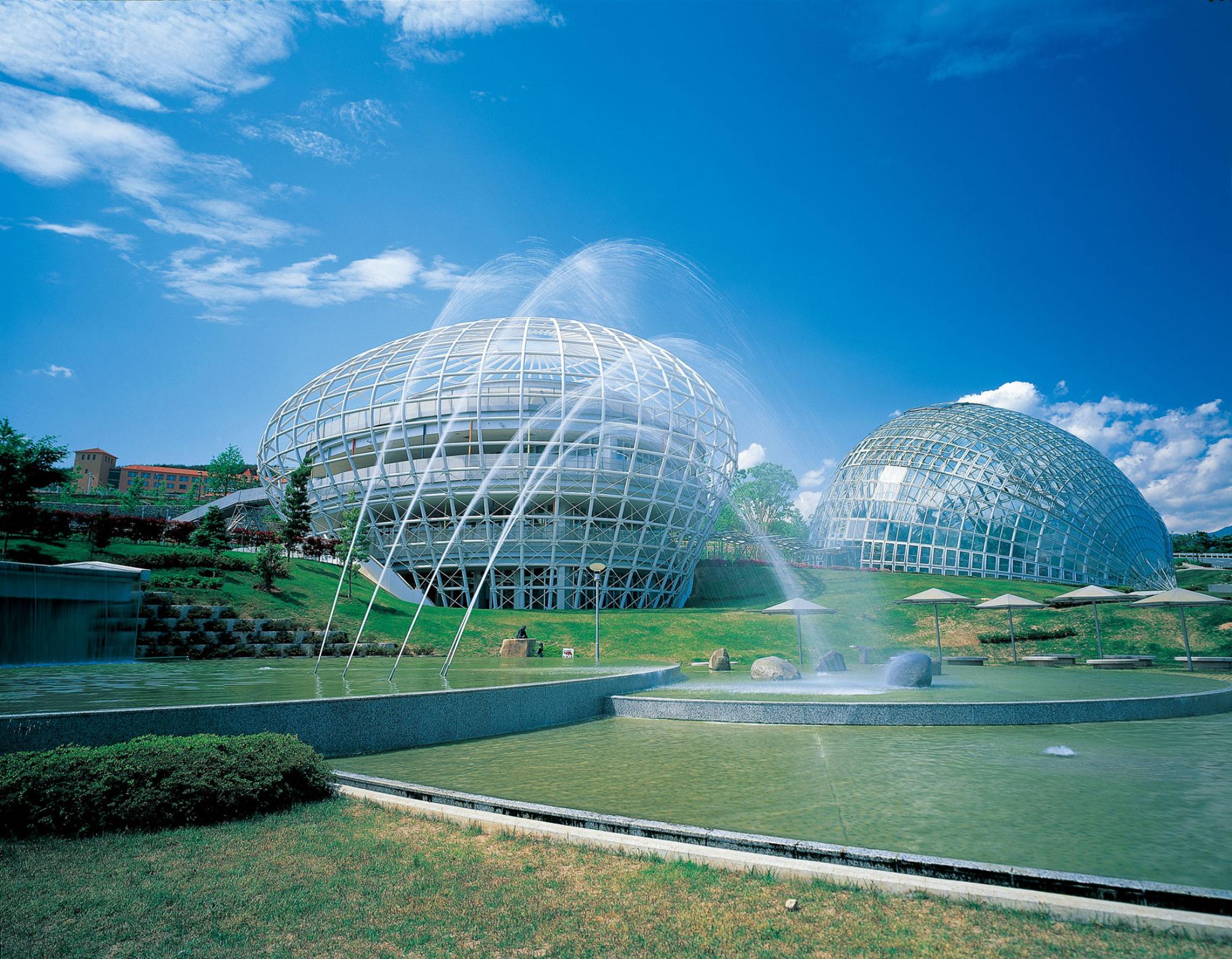 笛吹川フルーツ公園の真相！無料の理由から絶景・雨天遊具まで徹底検証