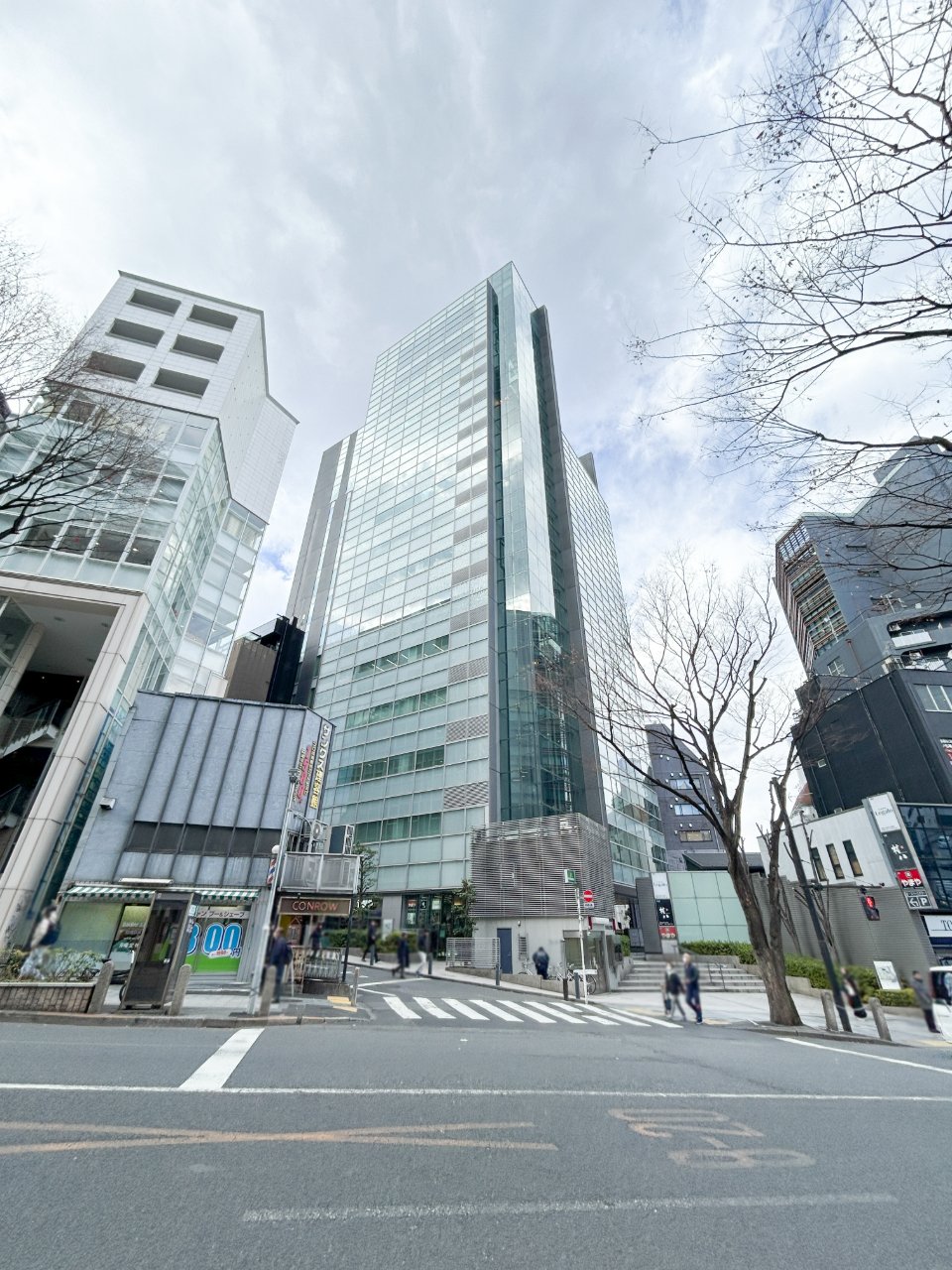 【最新版】渋谷E・スペースタワー徹底解説！人気テナントと絶景ランチの魅力