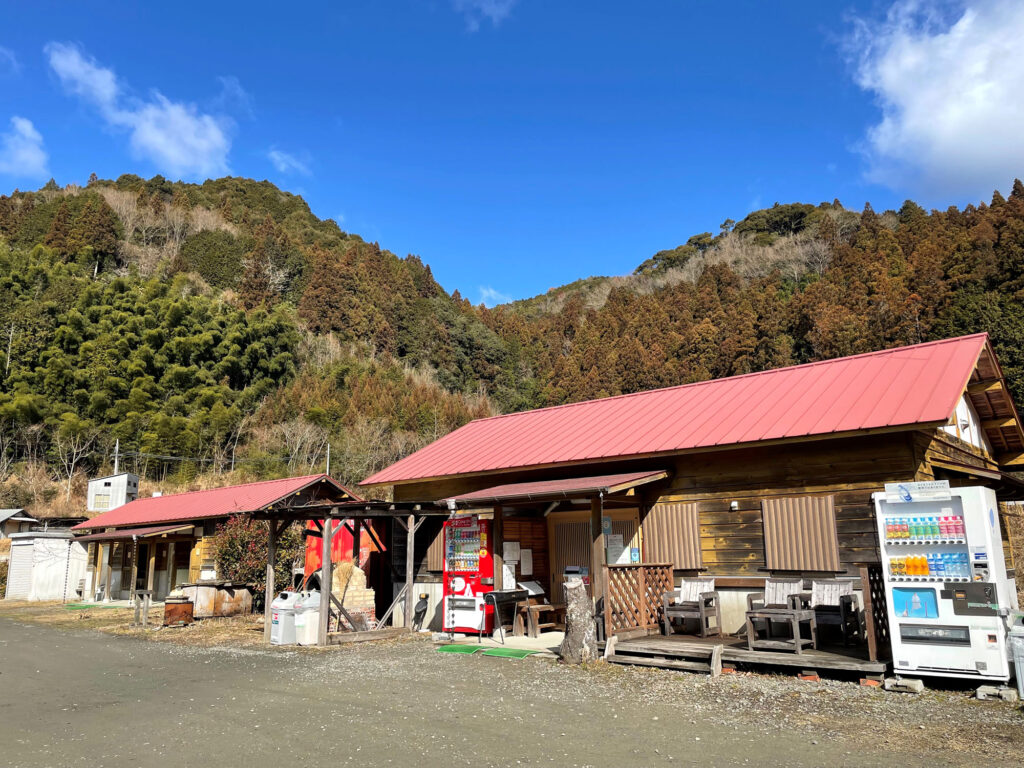 【2026年最新】星降る紀美野町の隠れ家「毛原オートキャンプ場」が空前の人気！清流と絶景が織りなす週末リセットの極意