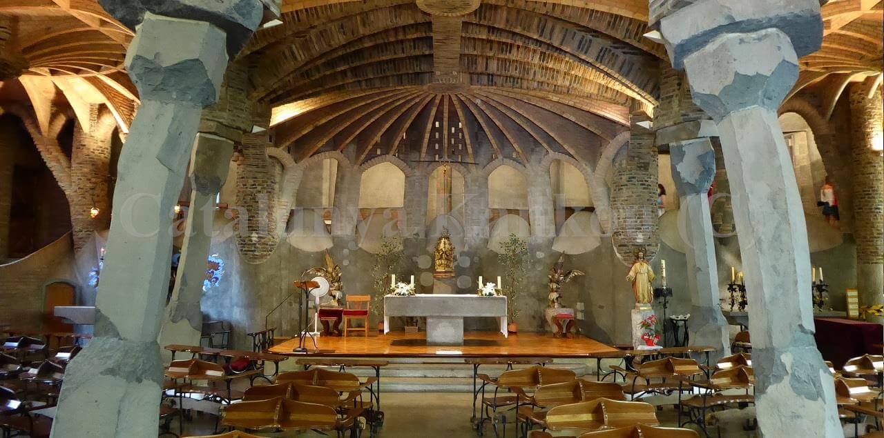 ガウディ最高傑作の真相！コロニア・グエル教会地下聖堂の謎と歩き方