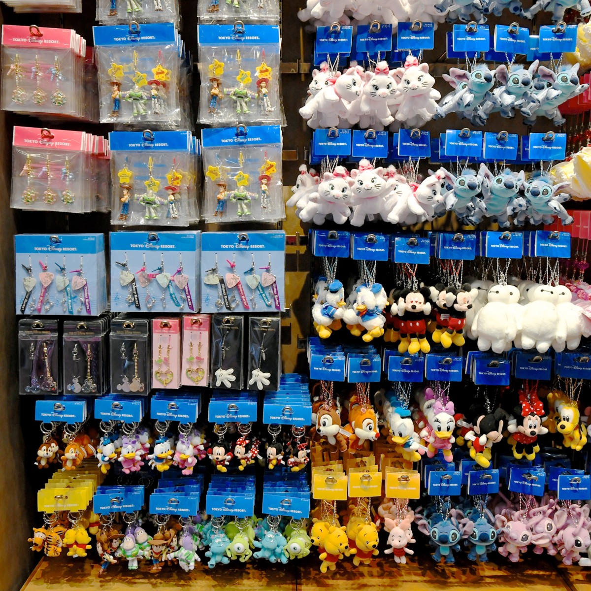 ディズニーぬいぐるみキーホルダー人気速報！即完売の真相と落とさない技