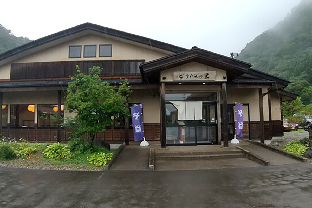 島田の名店「おそばどうだんの里」徹底解剖！絶品手打ちと混雑攻略法