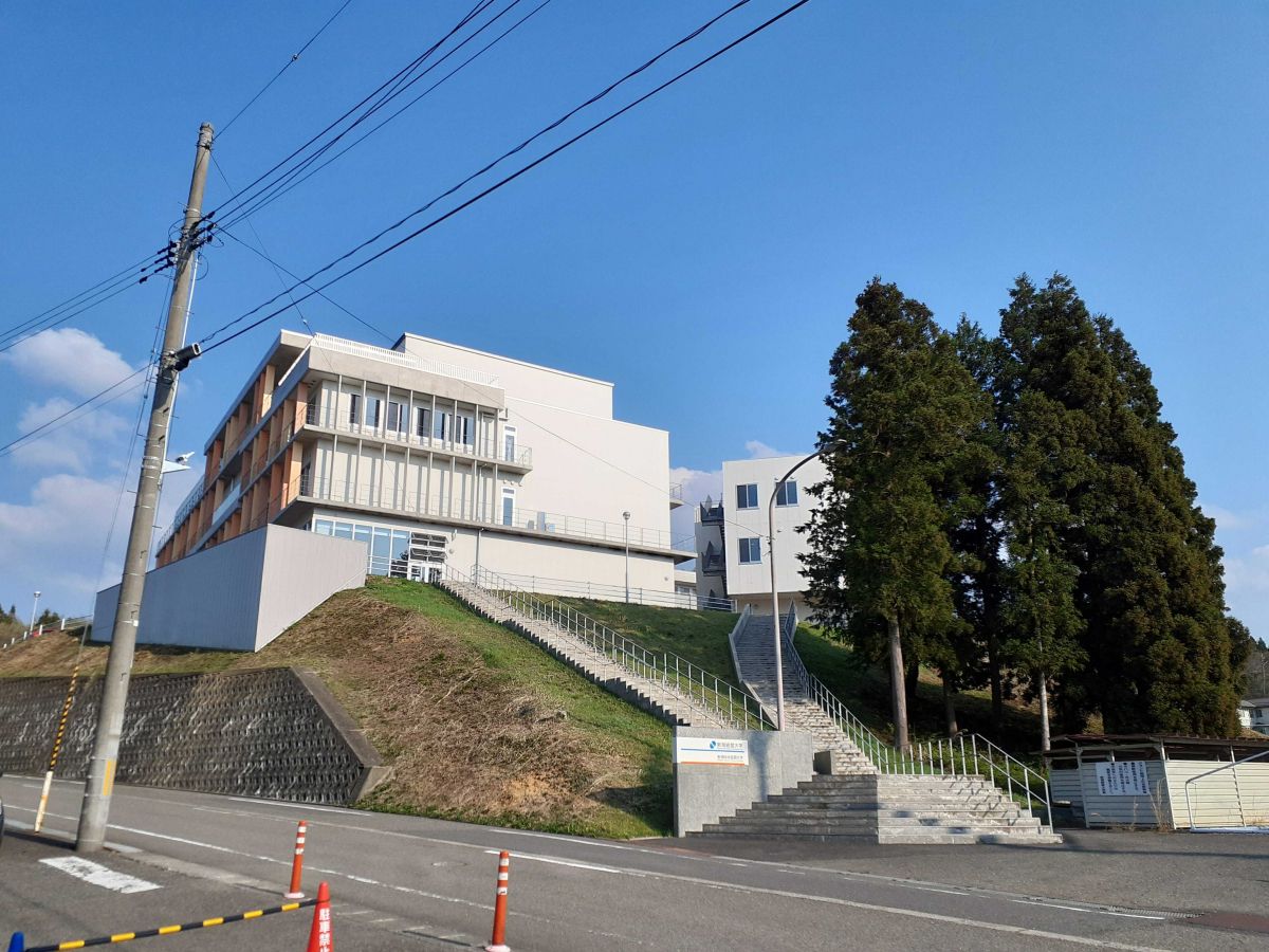 新潟経営大学のリアルな評判と偏差値！定員割れの真相と就職実績を検証