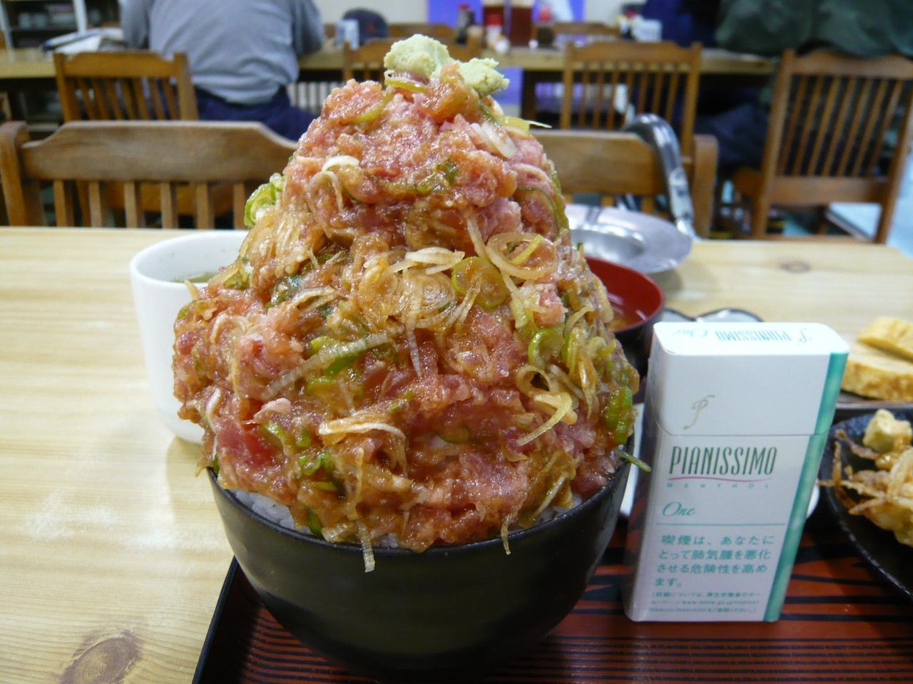 横浜市場「竹家食堂」ねぎとろ番長の魅力と閉店の真相【2026最新】