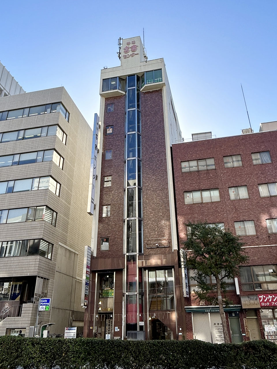 神田古書センターの現在｜建て替えの真相と名店ボンディのリアル