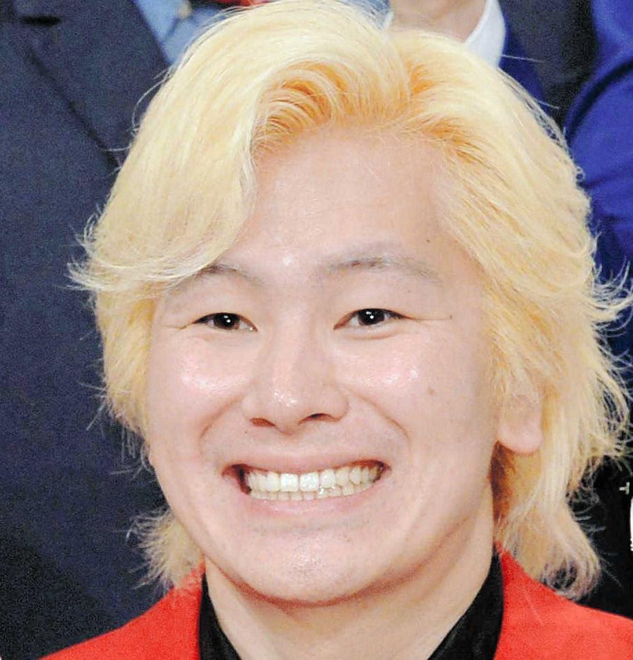 カズレーザーがバイ公言した理由とは？恋愛遍歴と結婚観の全真相