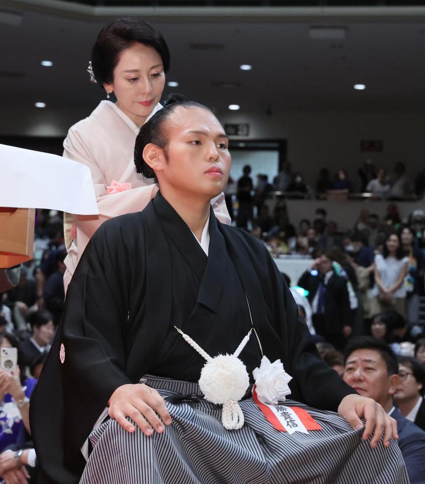 貴景勝の母・純子さん美人説の真相｜元モデル疑惑と現在を徹底取材