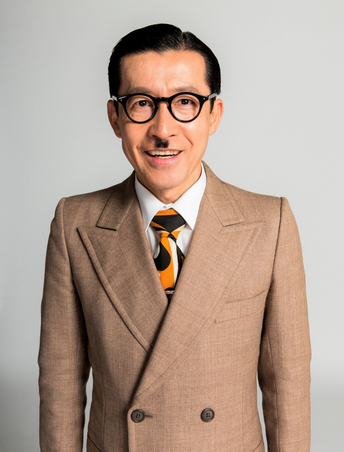 岩井ジョニ男の現在と素顔に驚嘆！タモリ付き人秘話や本名を徹底解剖