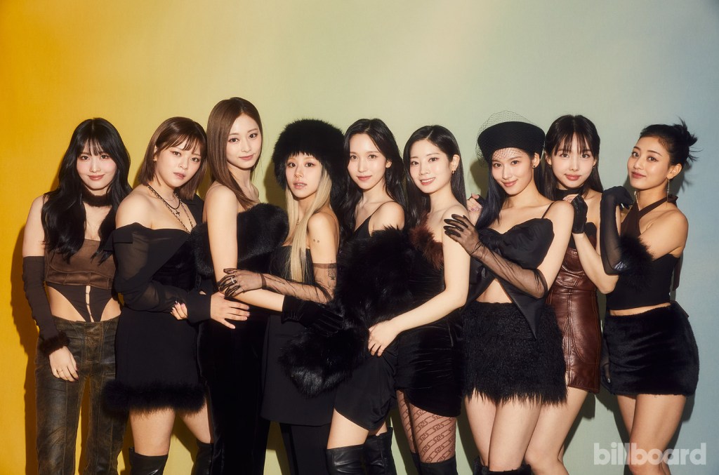 Twiceサナの衣装徹底解剖！プラダからステージの裏側まで全貌公開