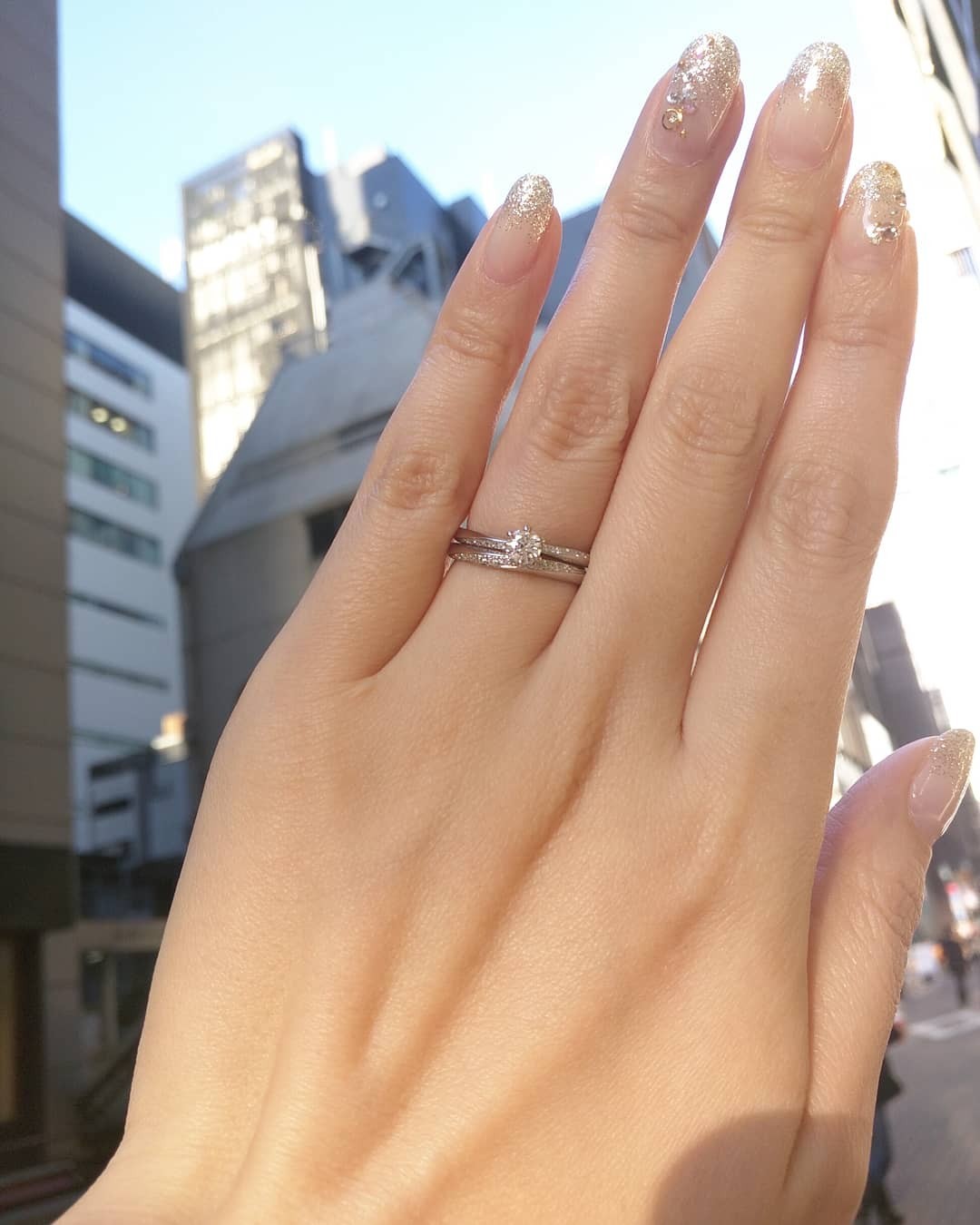 婚約指輪のキラキラは普段使いで後悔？輝きの真相と失敗しない選び方
