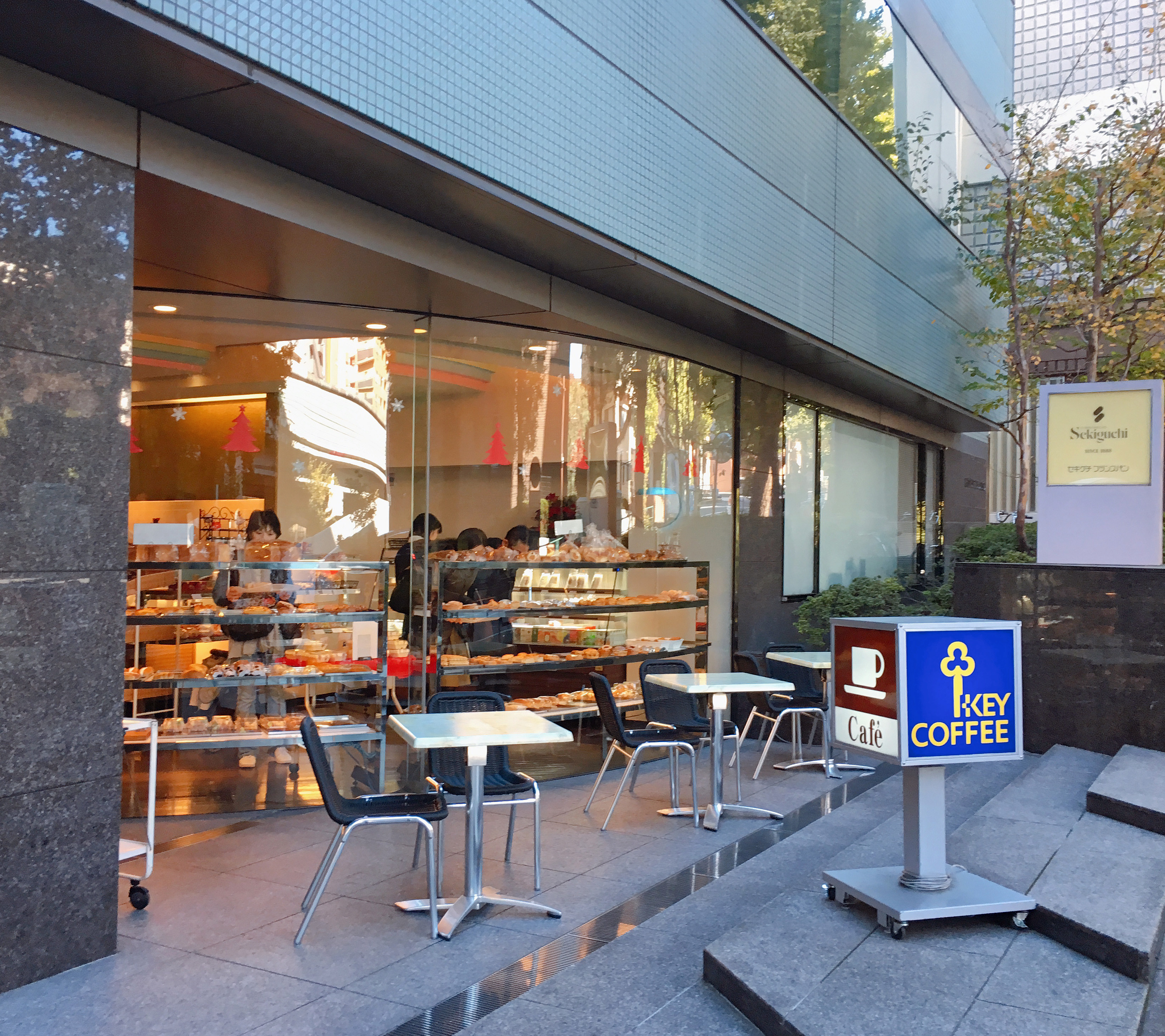 日本発祥の味！関口フランスパン本店が愛され続ける理由と攻略ガイド