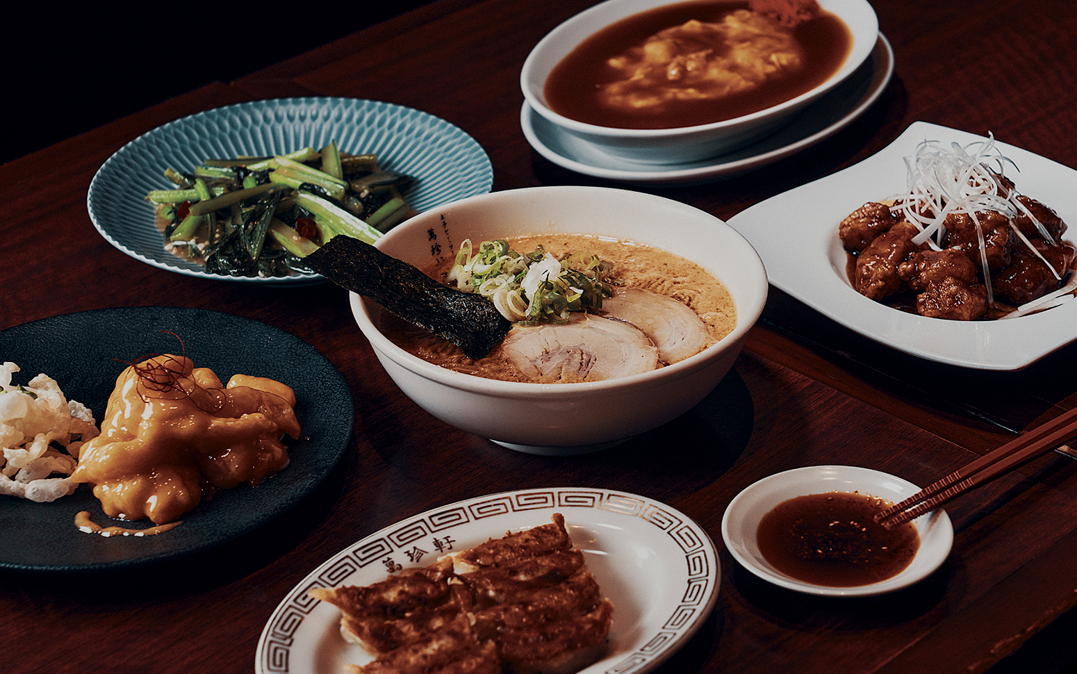 萬珍軒の玉子とじラーメンはなぜ深夜に行列か？名店の秘密と攻略法