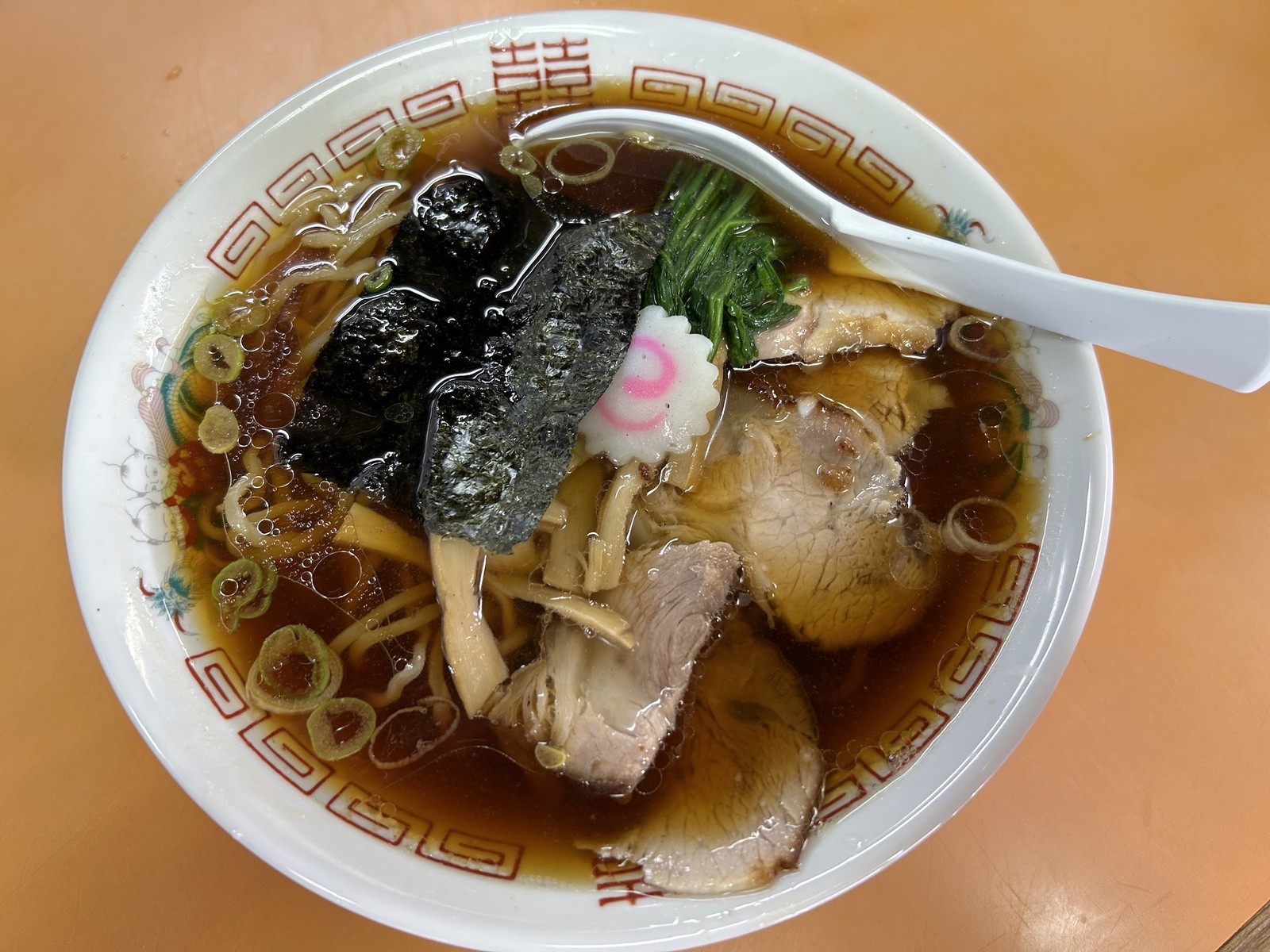 青島食堂秋葉原店の行列と待ち時間攻略！長岡生姜醤油に熱狂する理由