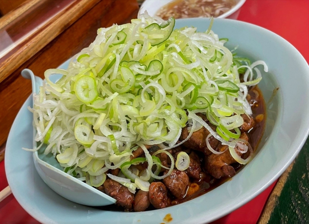 亀戸「菜苑」純レバ丼の魔力｜孤独のグルメ聖地の行列と味の真実