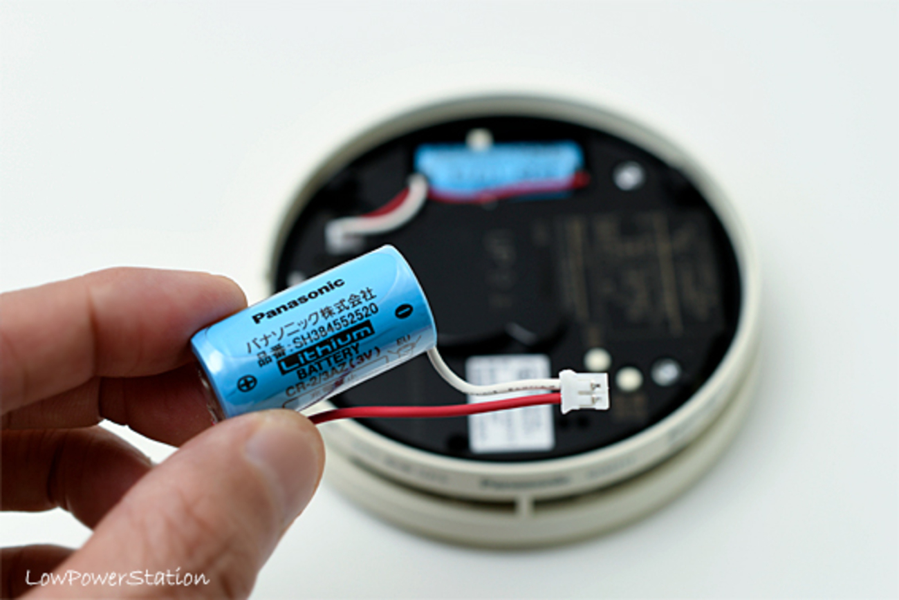 火災報知器の電池交換は危険？突然鳴るピピッ音と10年寿命の真相