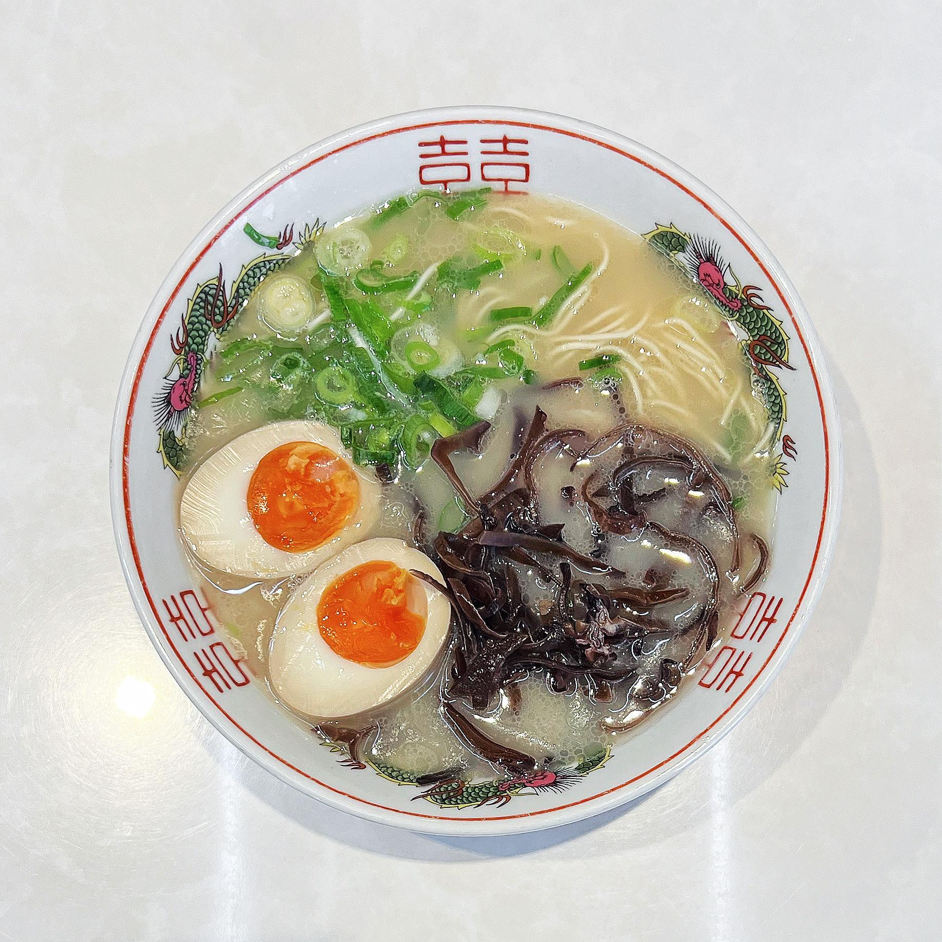 いっぱちラーメン徹底調査！人気メニューと口コミ・混雑の真相