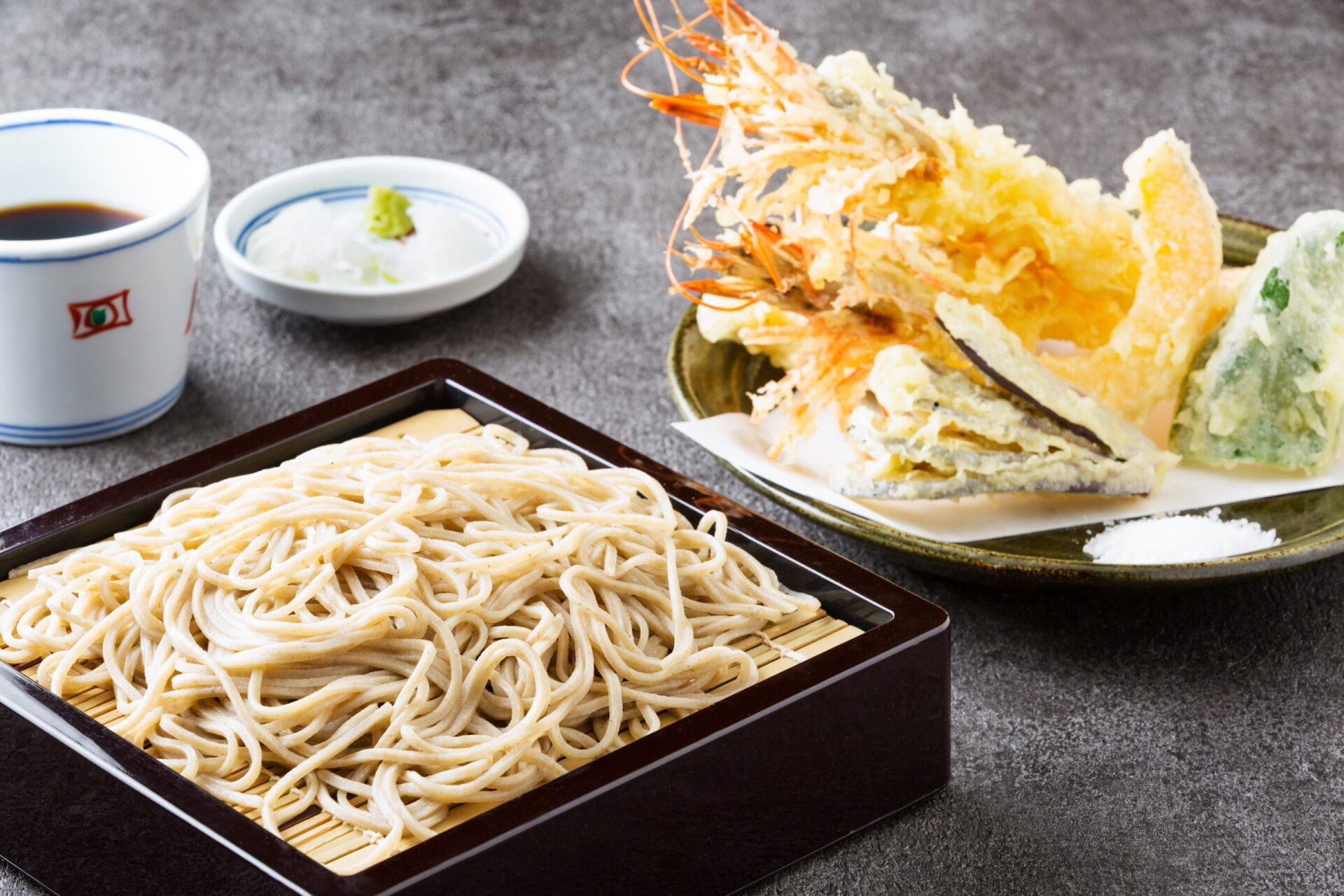 軽井沢川上庵の行列の理由と名物徹底解剖！本店とハルニレテラス比較