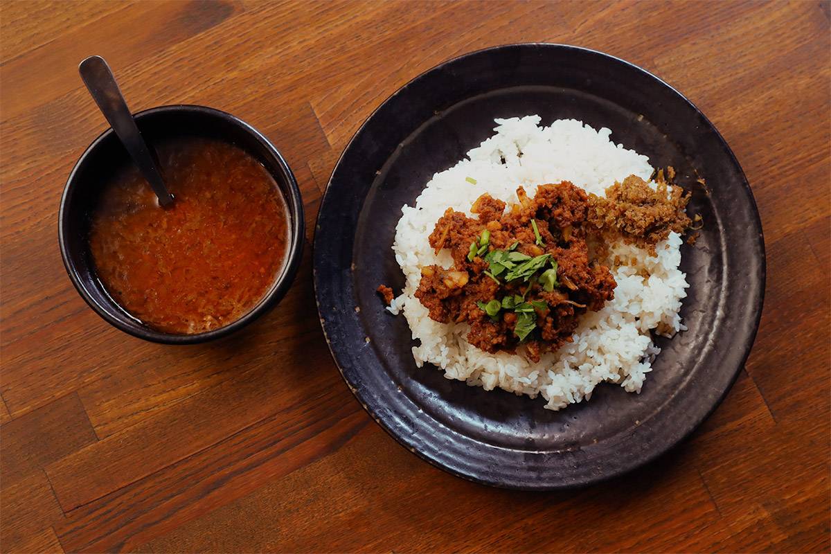 大阪・京町堀「Curry家 Ghar」完全攻略！行列の真相と絶品ぎゅうキーマ