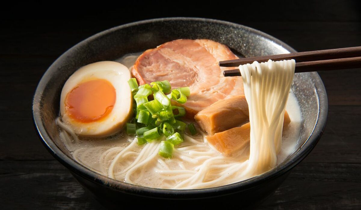 ラーメンの美味しそうな写真がスマホで撮れる！プロ級の飯テロ撮影術