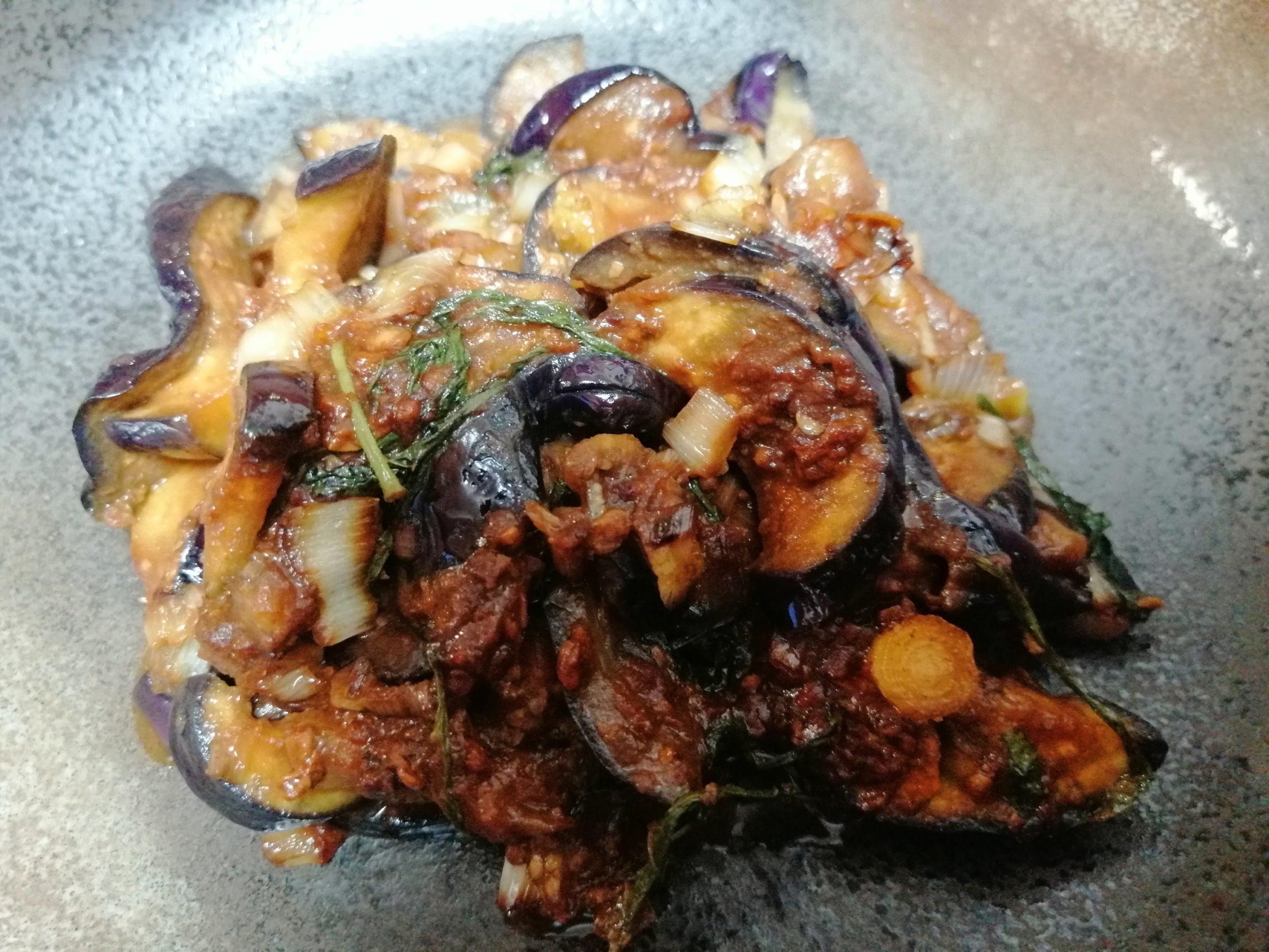 ご飯が止まらないナスの油味噌！黄金比とプロ級のコクを出す秘訣