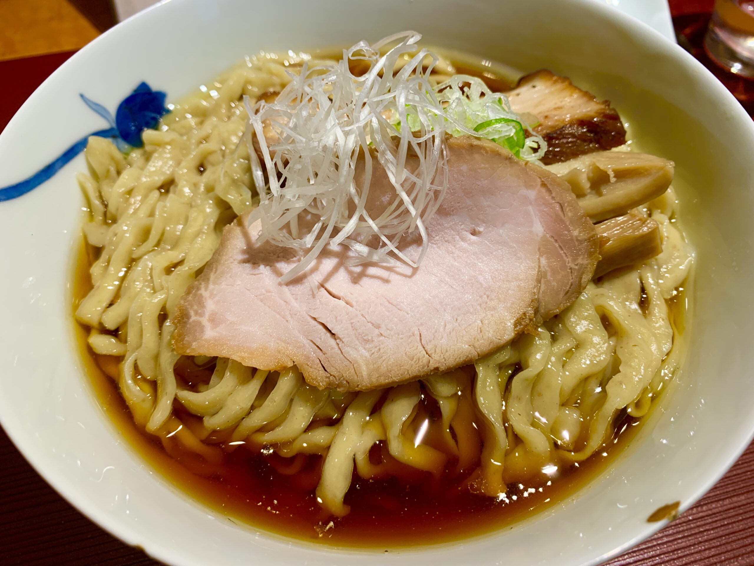 麺みつヰの現在と移転の真相｜自家製手揉み麺の魅力と混雑攻略