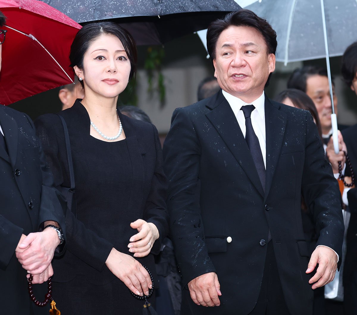 橋幸夫の再婚相手の画像と熟年離婚の真相｜18歳年下妻との現在