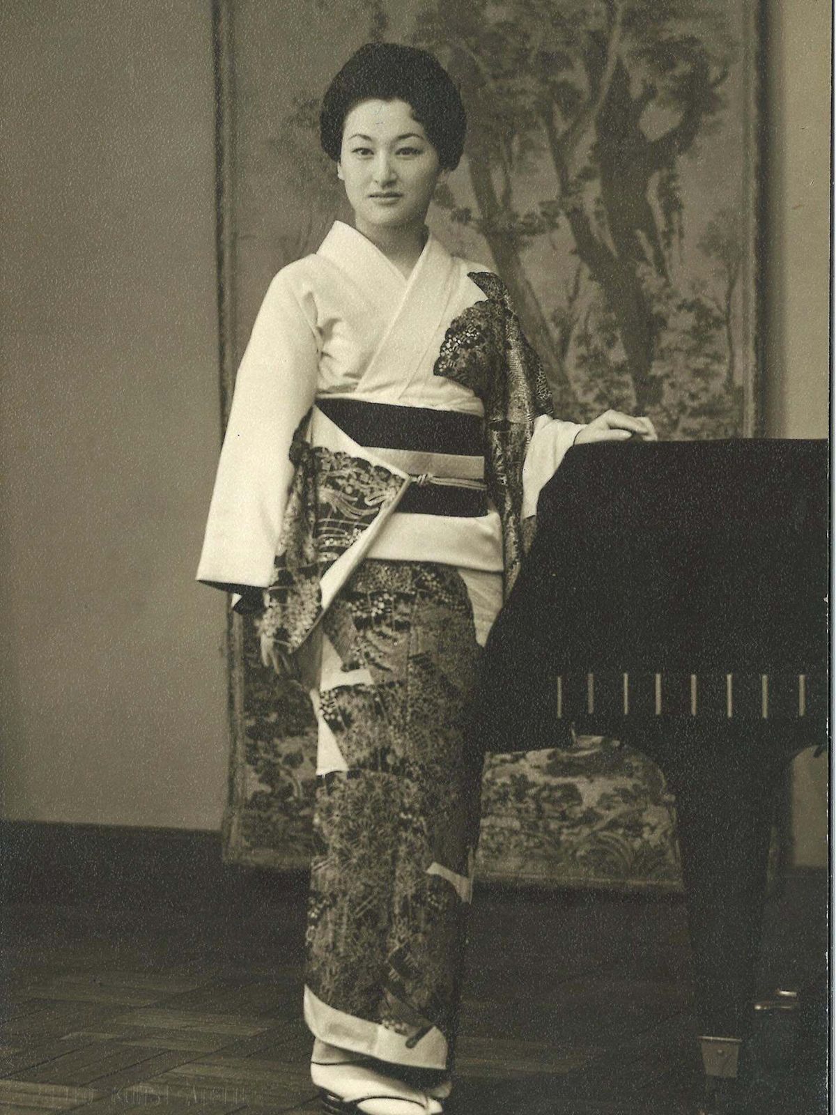 細木数子の若い頃の写真が超絶美人と話題！銀座ママ時代の真相と激動の生涯