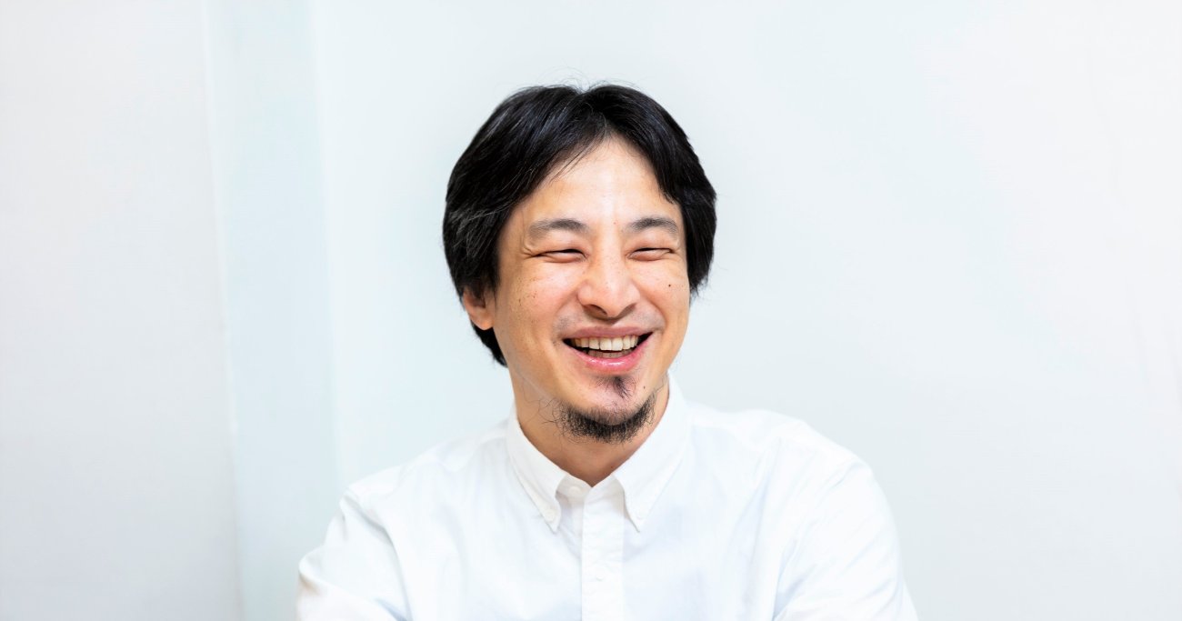 テレビがつまらないのは芸人のせい？内輪ノリと規制が生む衰退の真相