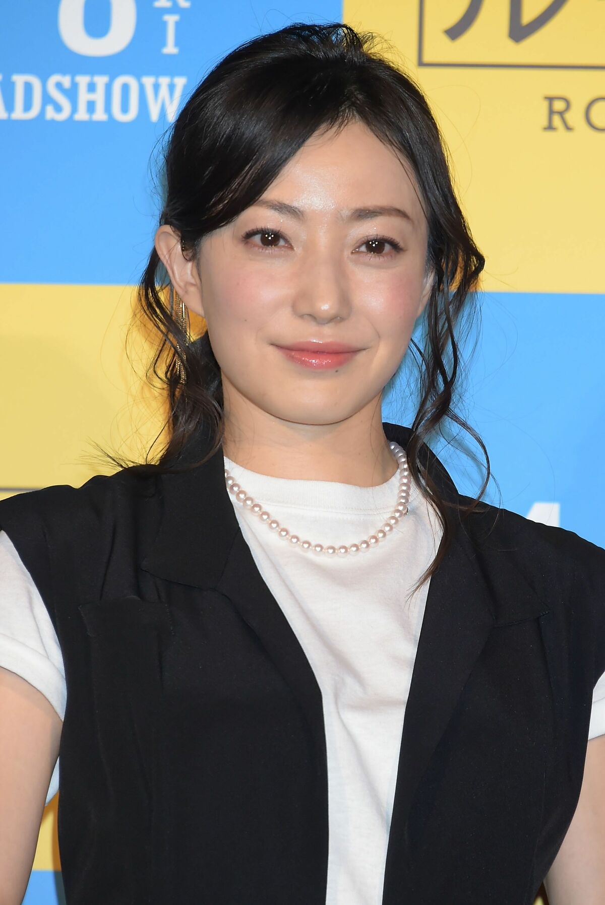 菅野美穂の奇跡の美しさと魅力に迫る！堺雅人との夫婦生活の今
