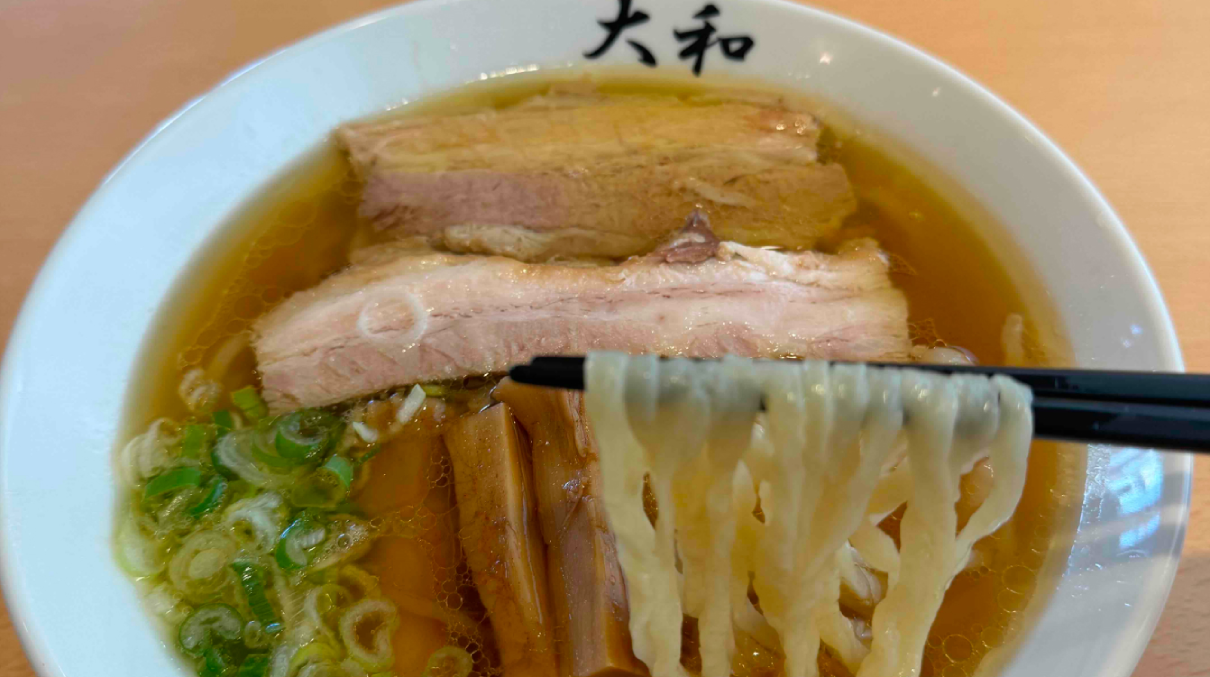 佐野ラーメン大和の行列攻略法と絶品チャーシュー麺の魅力を徹底解剖