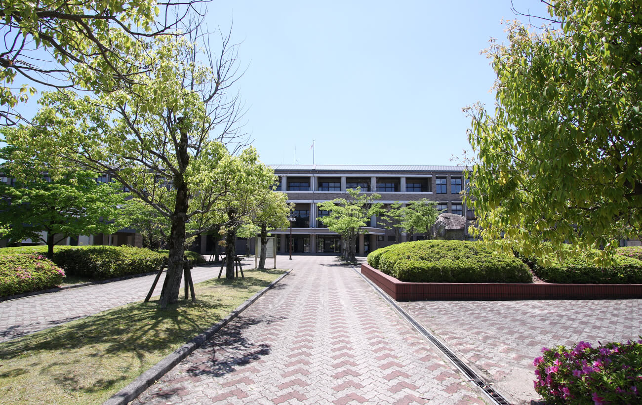 国際情報高校のリアル評判と偏差値｜学科別実績と倍率の真相を徹底解剖