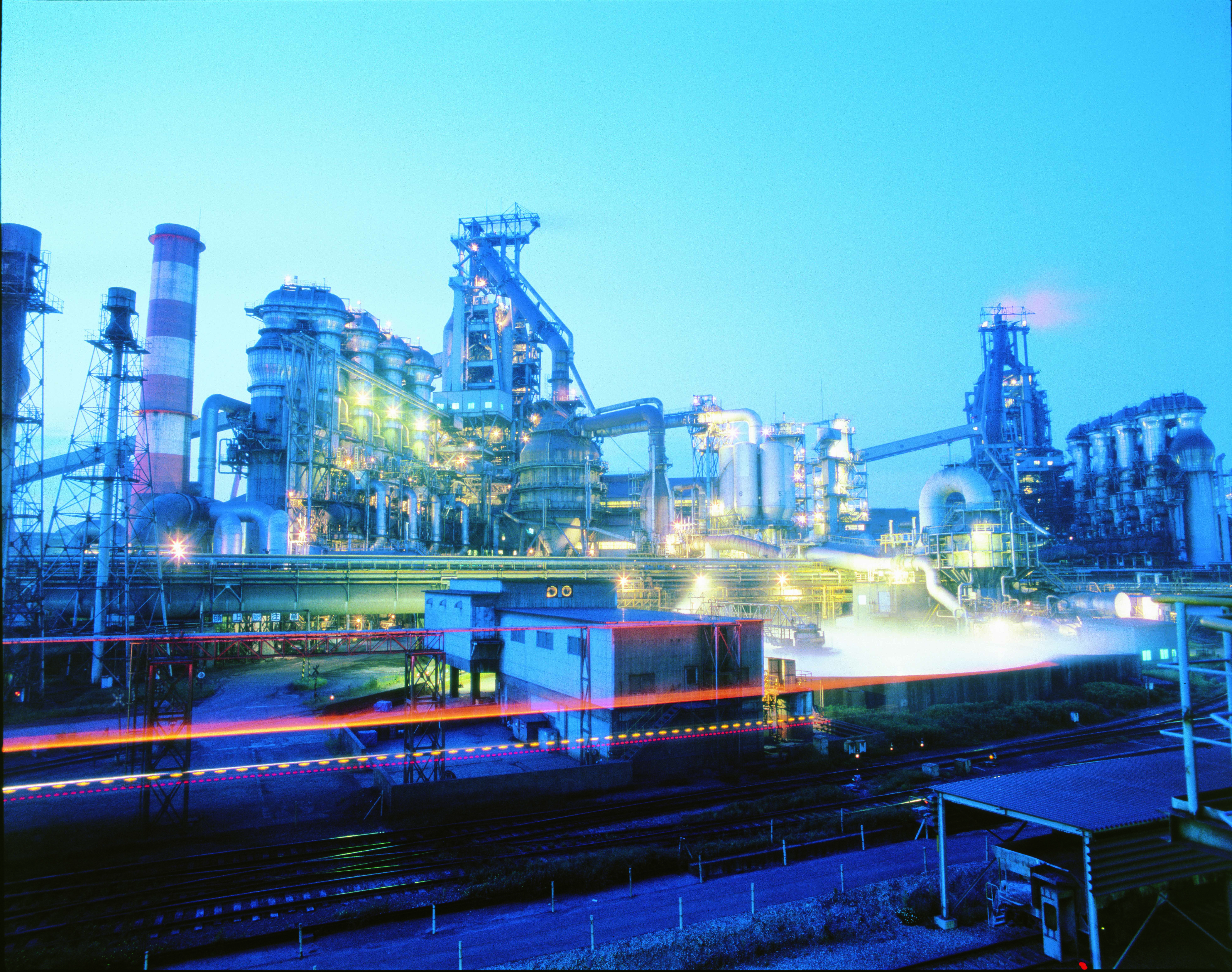 神戸製鋼加古川製鉄所の年収と評判は？高炉・採用の現場実態