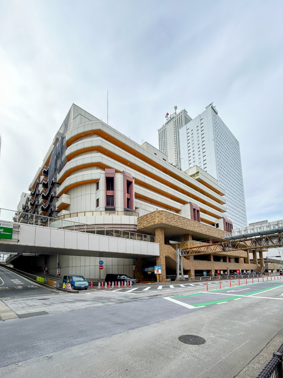 池袋ワールドインポートマートビル攻略！迷う理由と各階完全ガイド