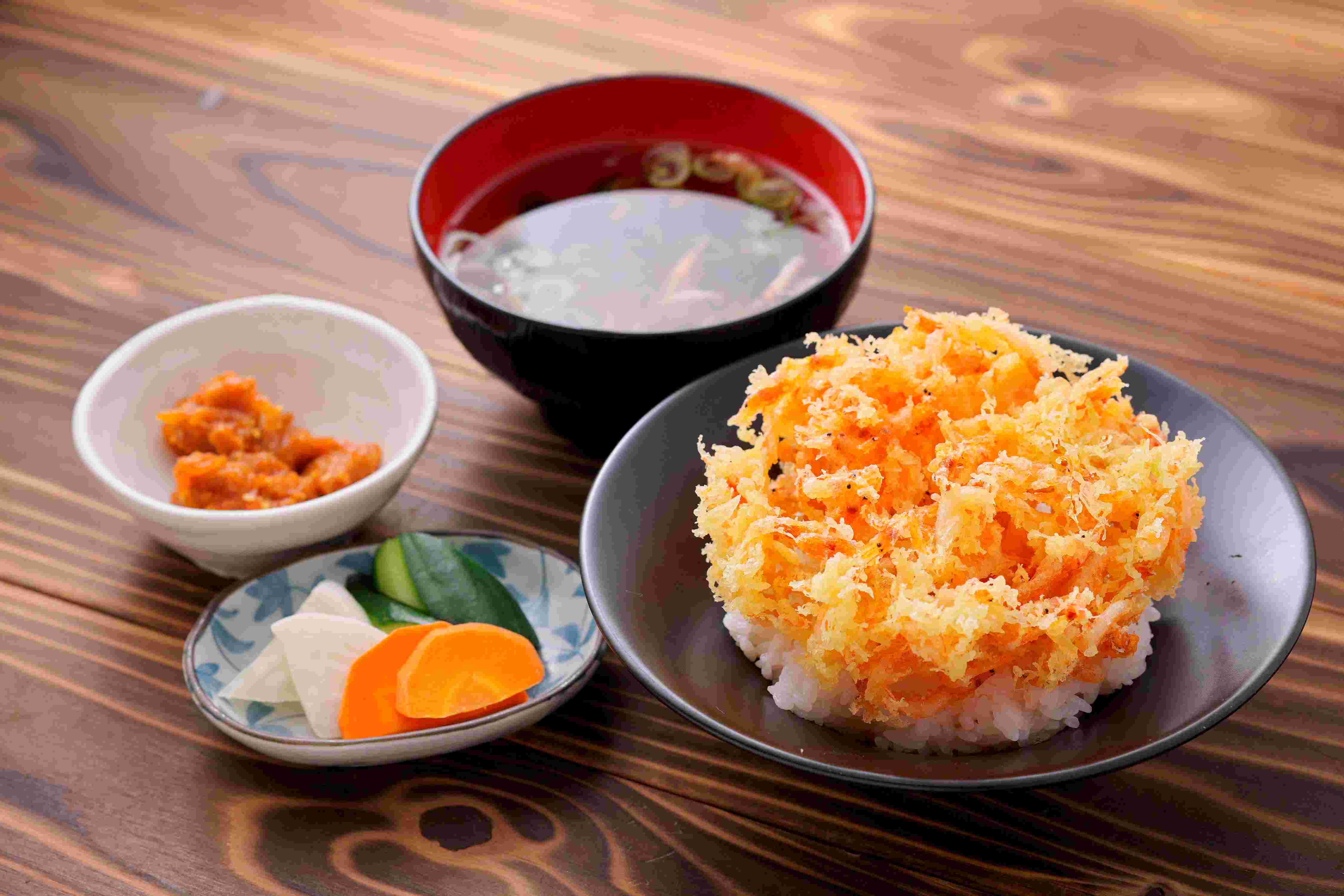 ごはん屋さくらの混雑と名物桜えびを徹底解説【由比の行列名店】