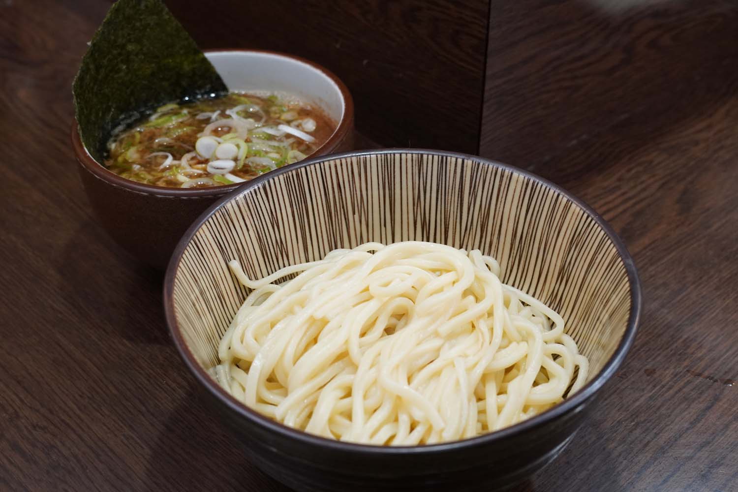 要町の伝説「麺舗十六」の現在と閉店理由｜復活や移転の真相を追う