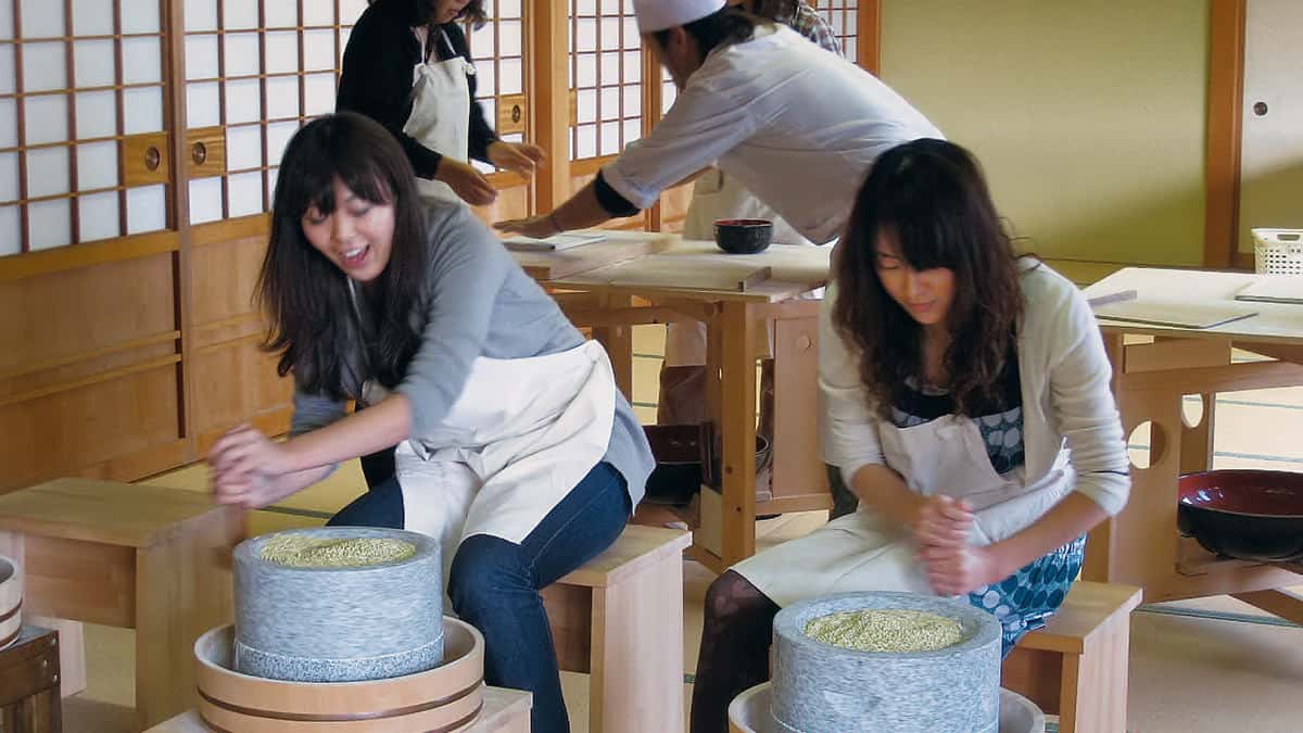 伊豆高原・観音亭のそば打ち体験を徹底検証！口コミの真相と予約の罠