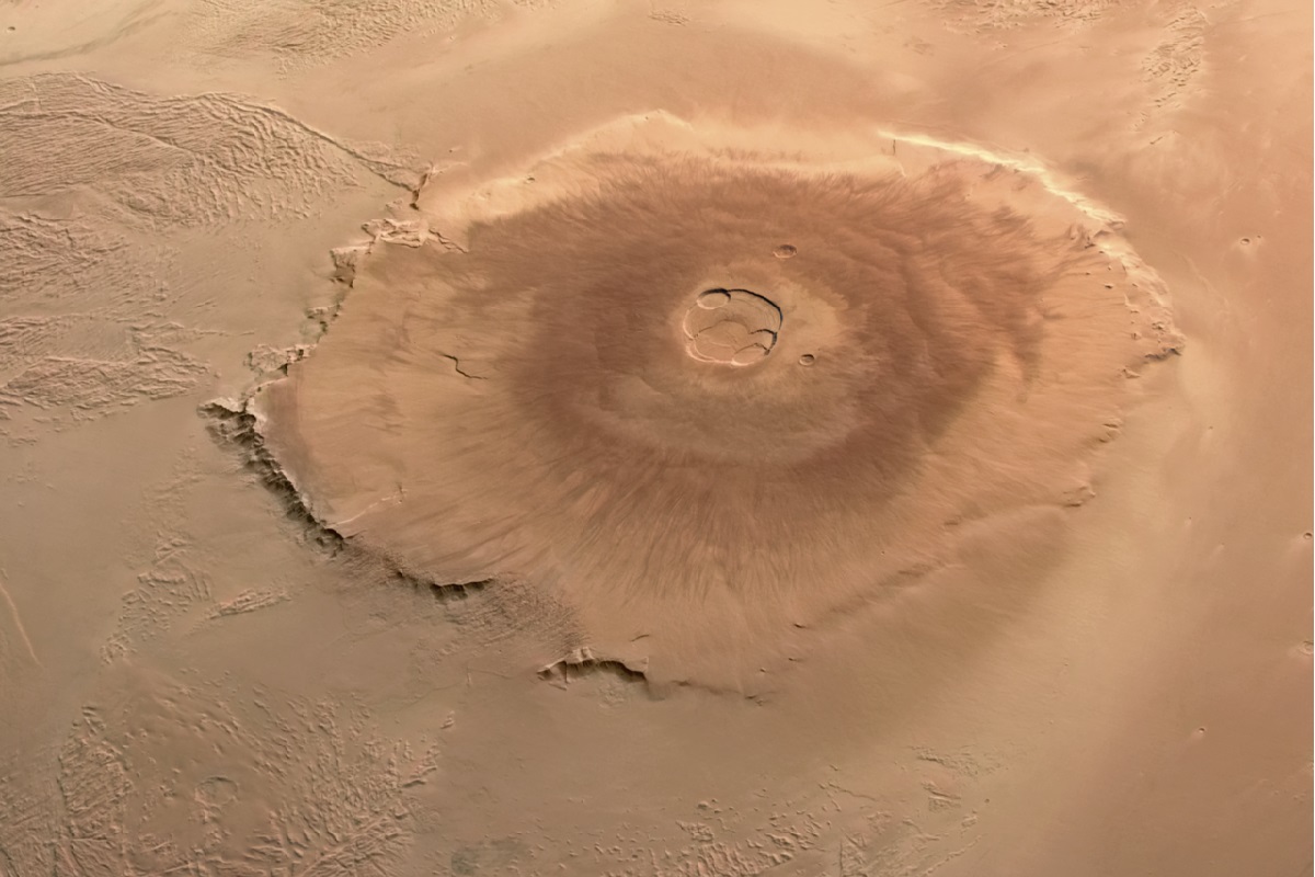 火星の山がエベレストの3倍高い理由｜オリンポス山の新事実2026