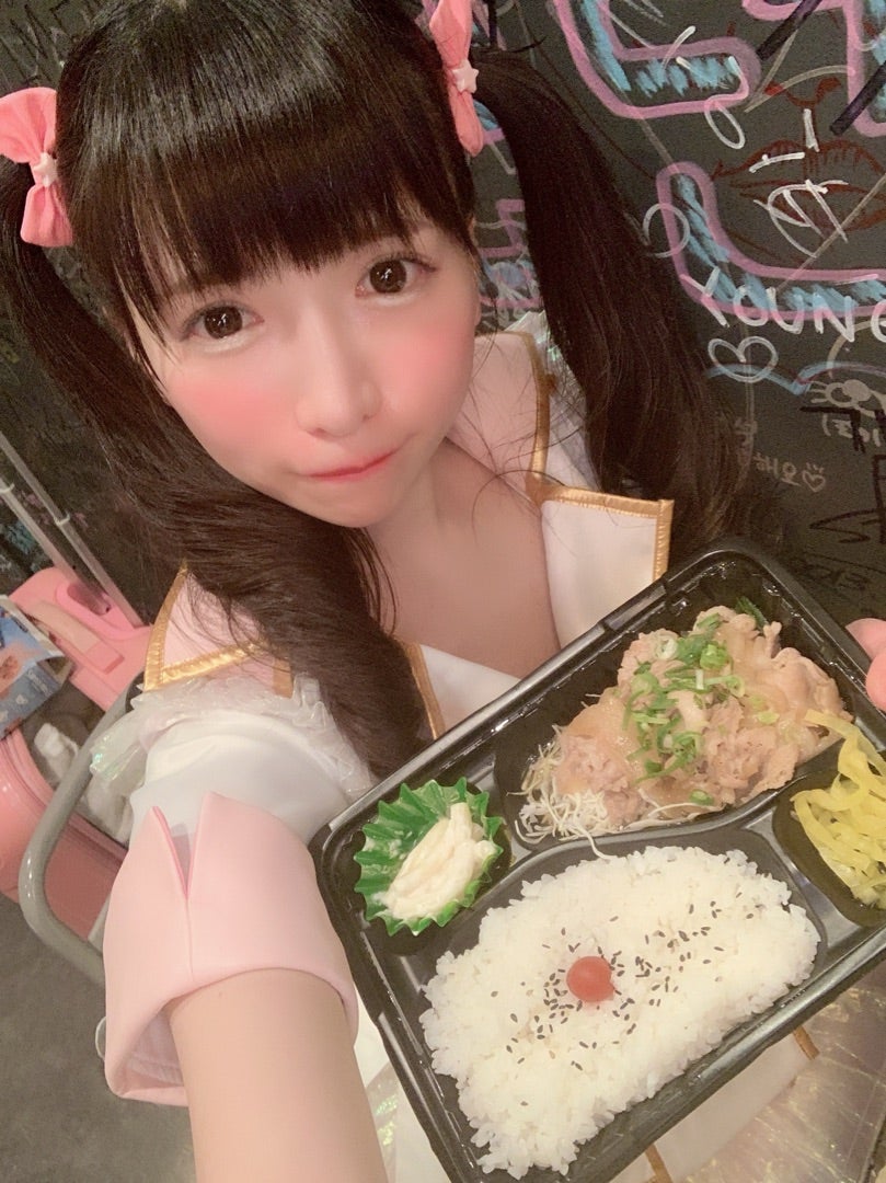 もえあずのすっぴんが衝撃？メイク前後の比較と美肌の真相