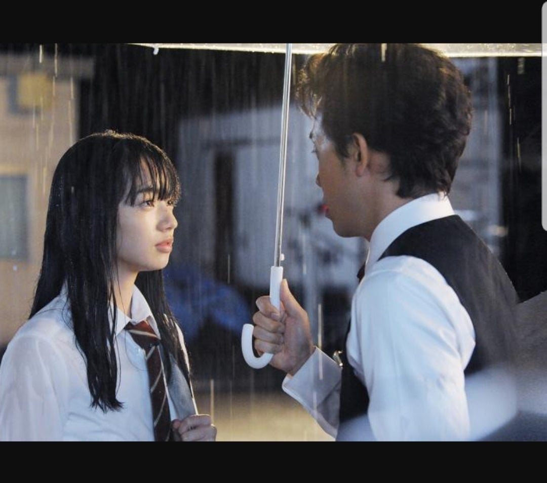 恋は雨上がりのようにが気持ち悪い理由とは？28歳差の結末と真相