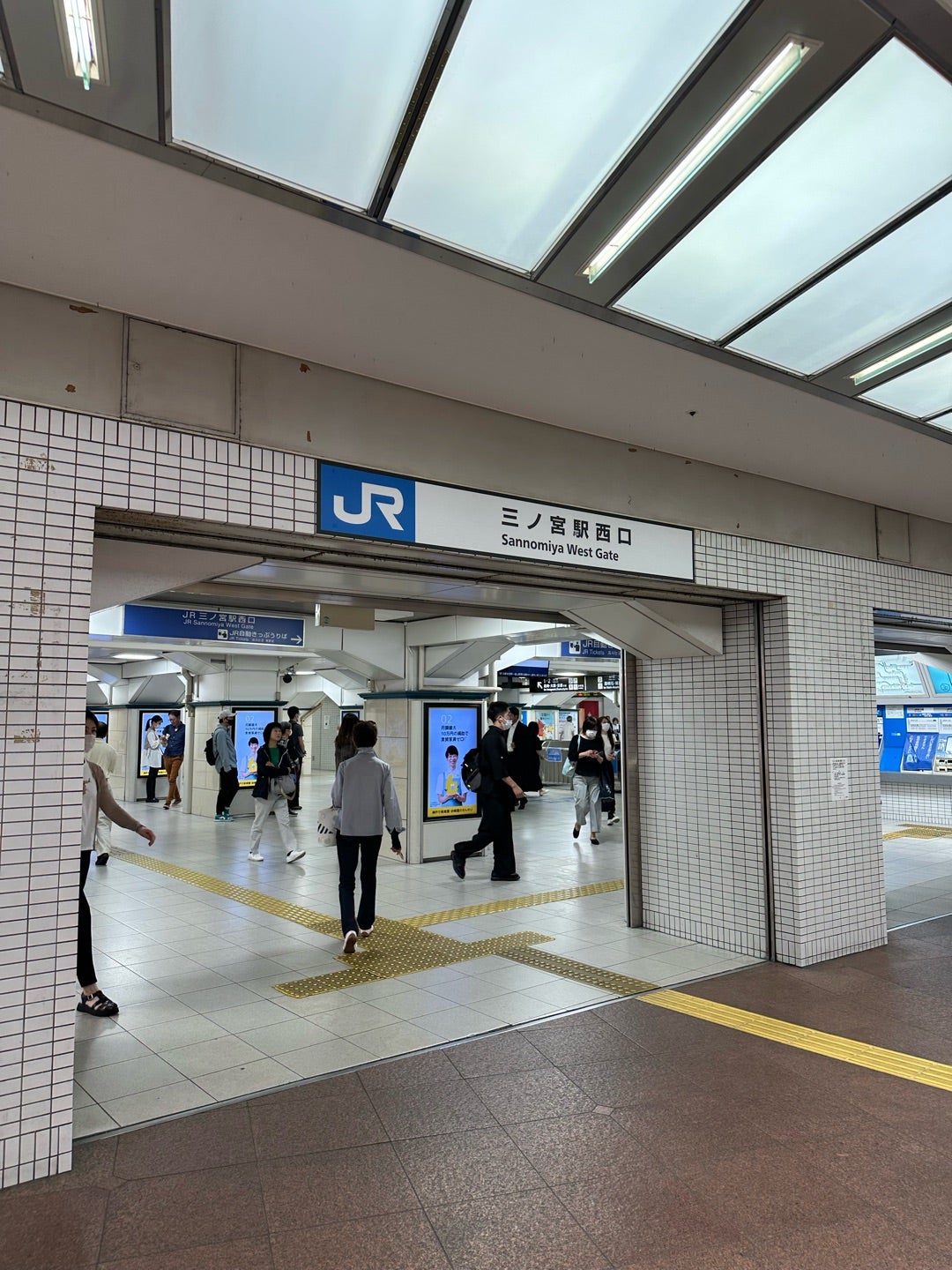 Jr三宮駅西口の完全攻略ガイド｜乗り換え最短ルートと迷わない歩き方