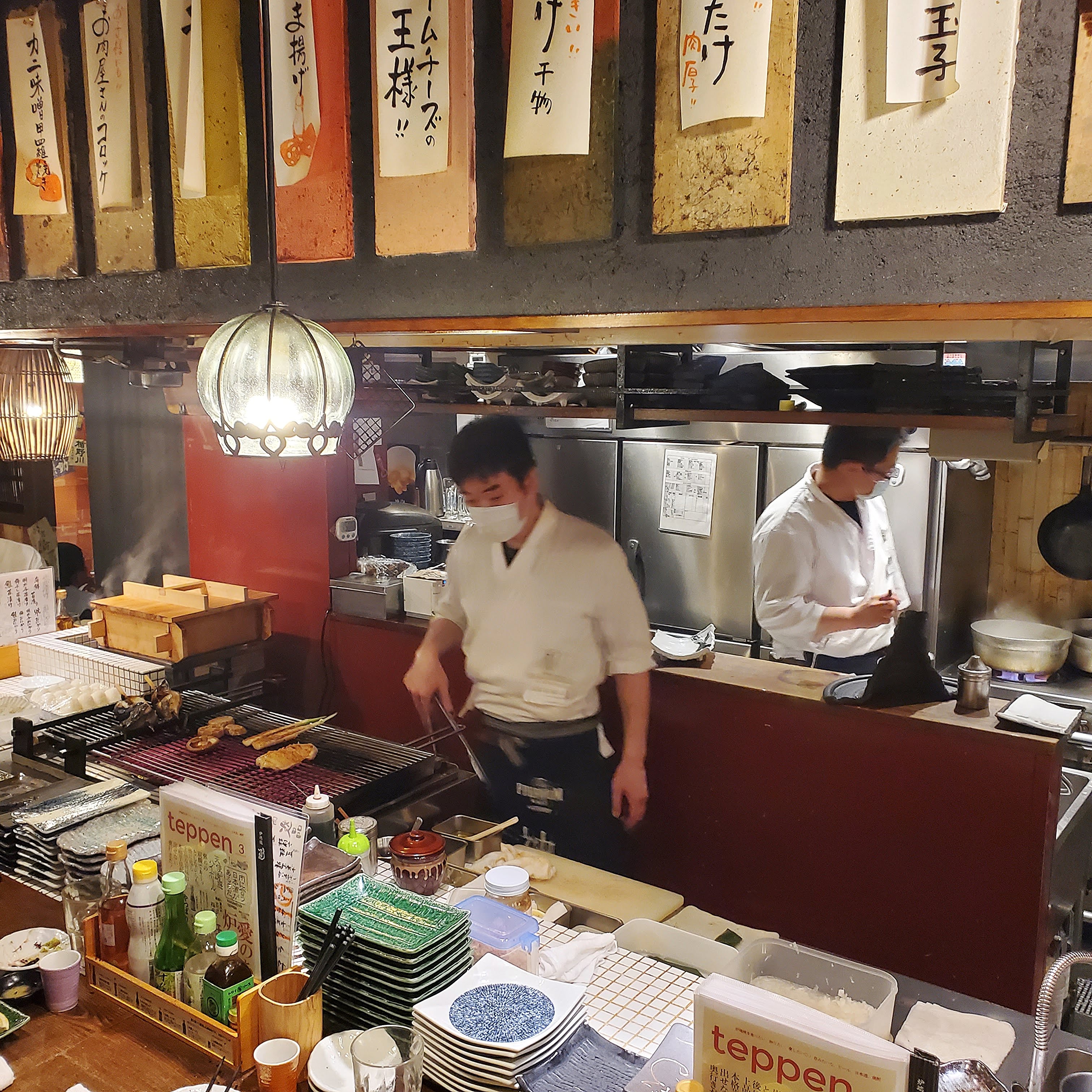 なかめのてっぺん横浜みなとみらいを調査！名物炉端焼きや予約の真相