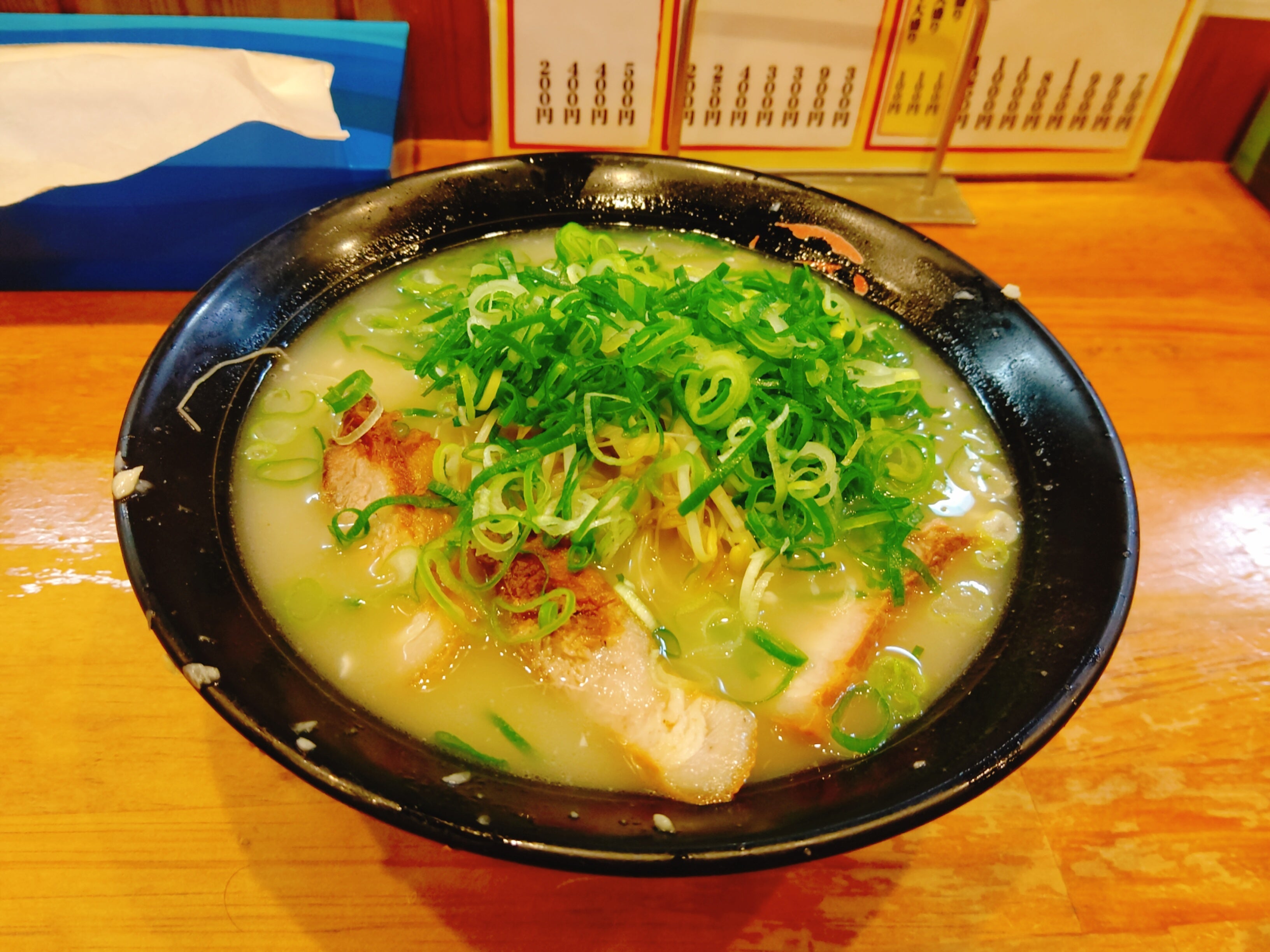 大阪・生野「にんにくラーメン一力」の真実！中毒性の理由と評判を解剖