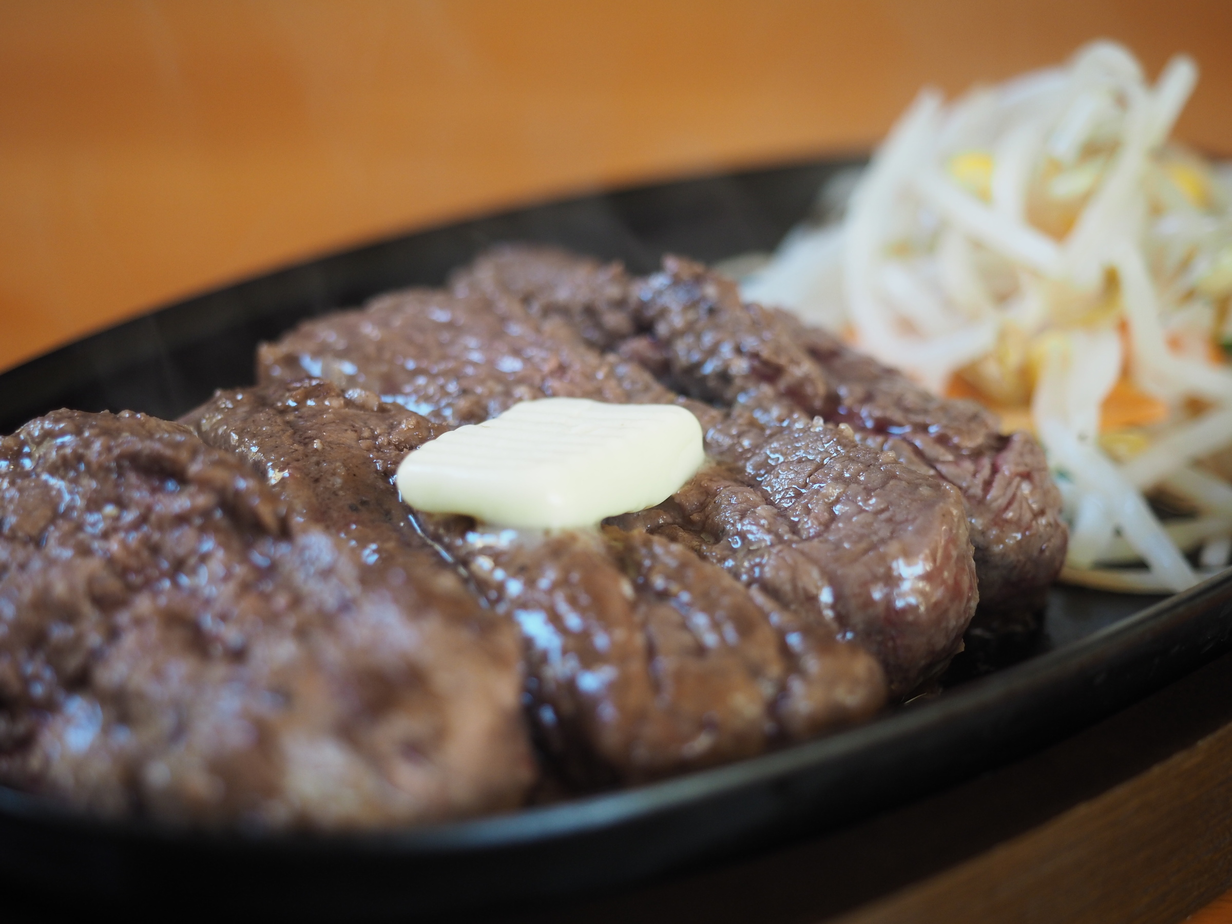 ステーキ居酒屋チャンプの評判と肉質の真相！コスパ最強の理由を徹底調査
