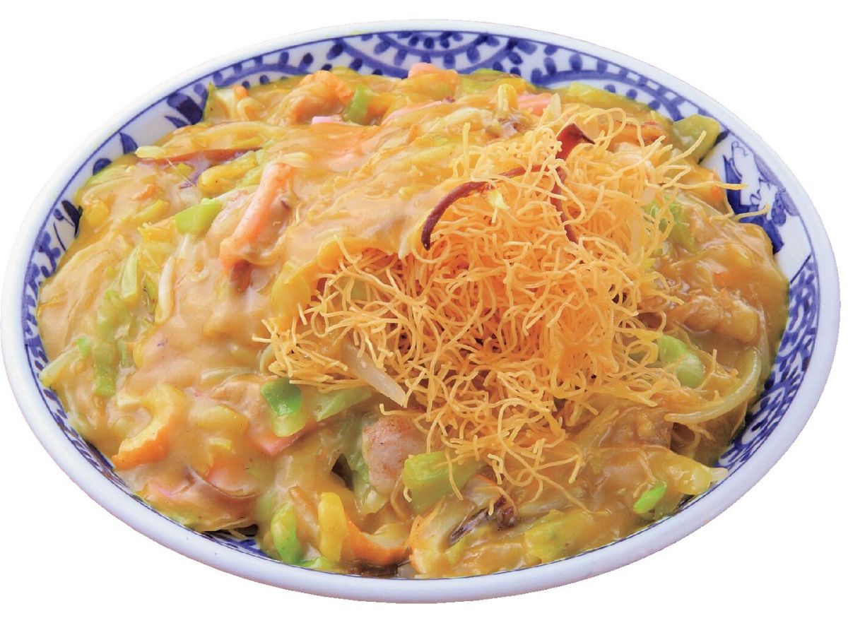 なぜ細麺と太麺がある？長崎皿うどん誕生の真相と地元民おすすめの名店