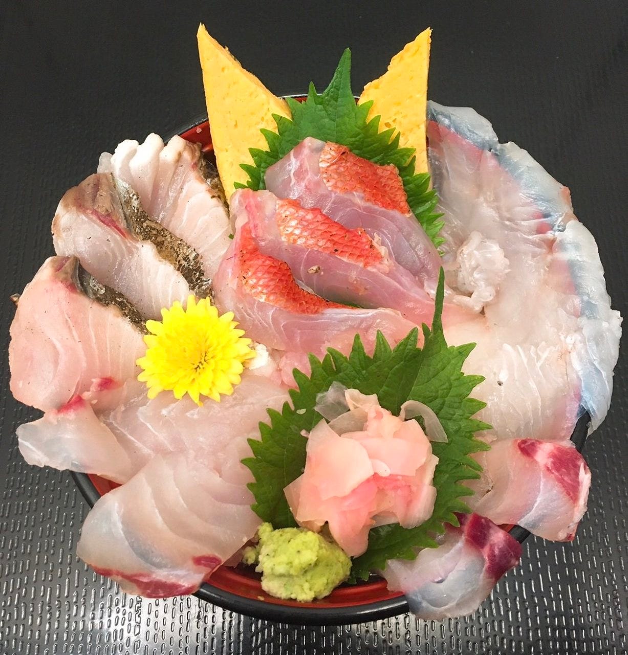 活き活き亭金田店の混雑と評判を調査！浜焼き海鮮丼の満足度と裏技